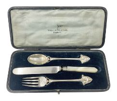 Walker and Hall silver plated Art Nouvea Christening set