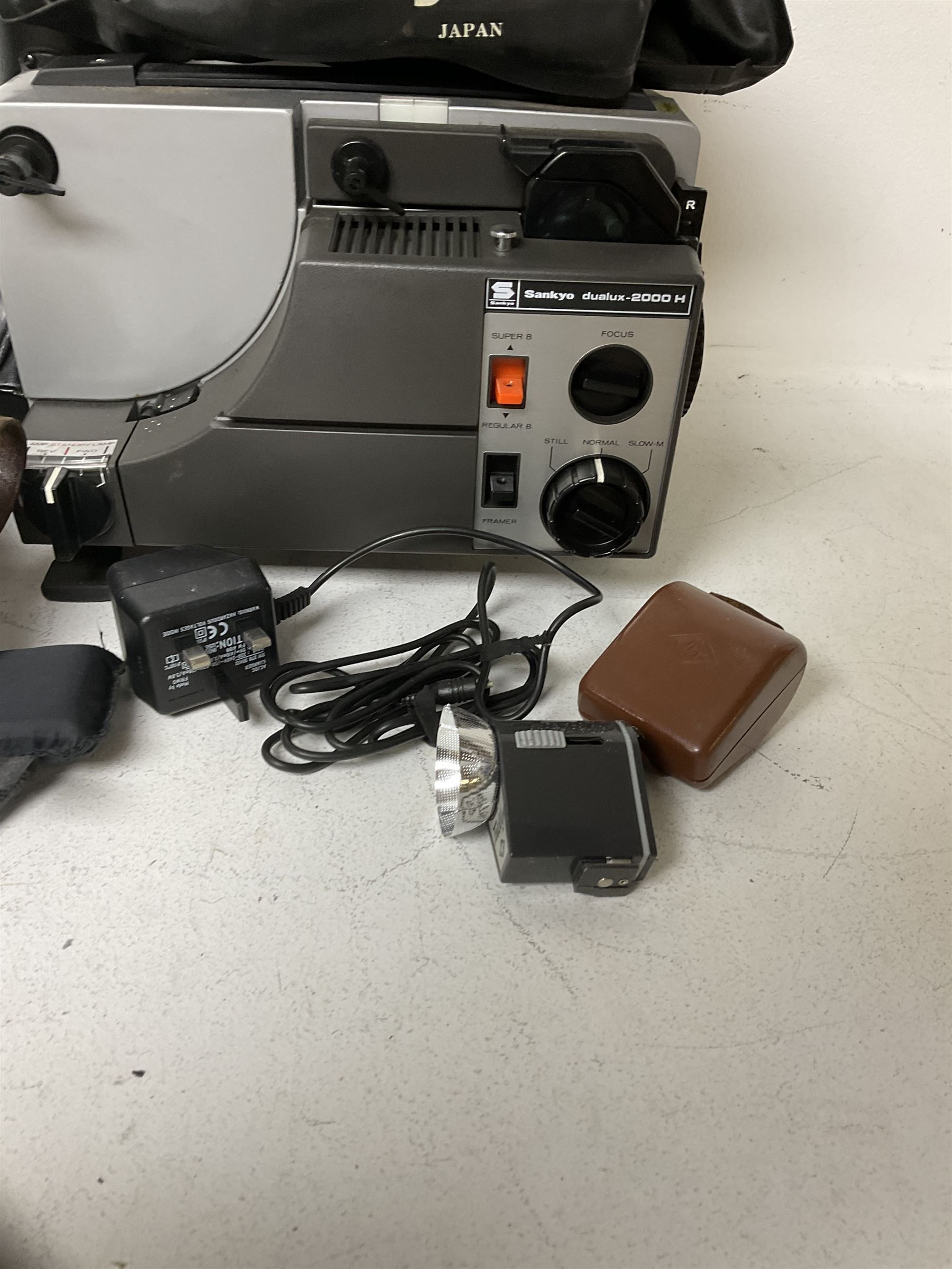 Sankyo Dualux-2000H projector - Image 2 of 4