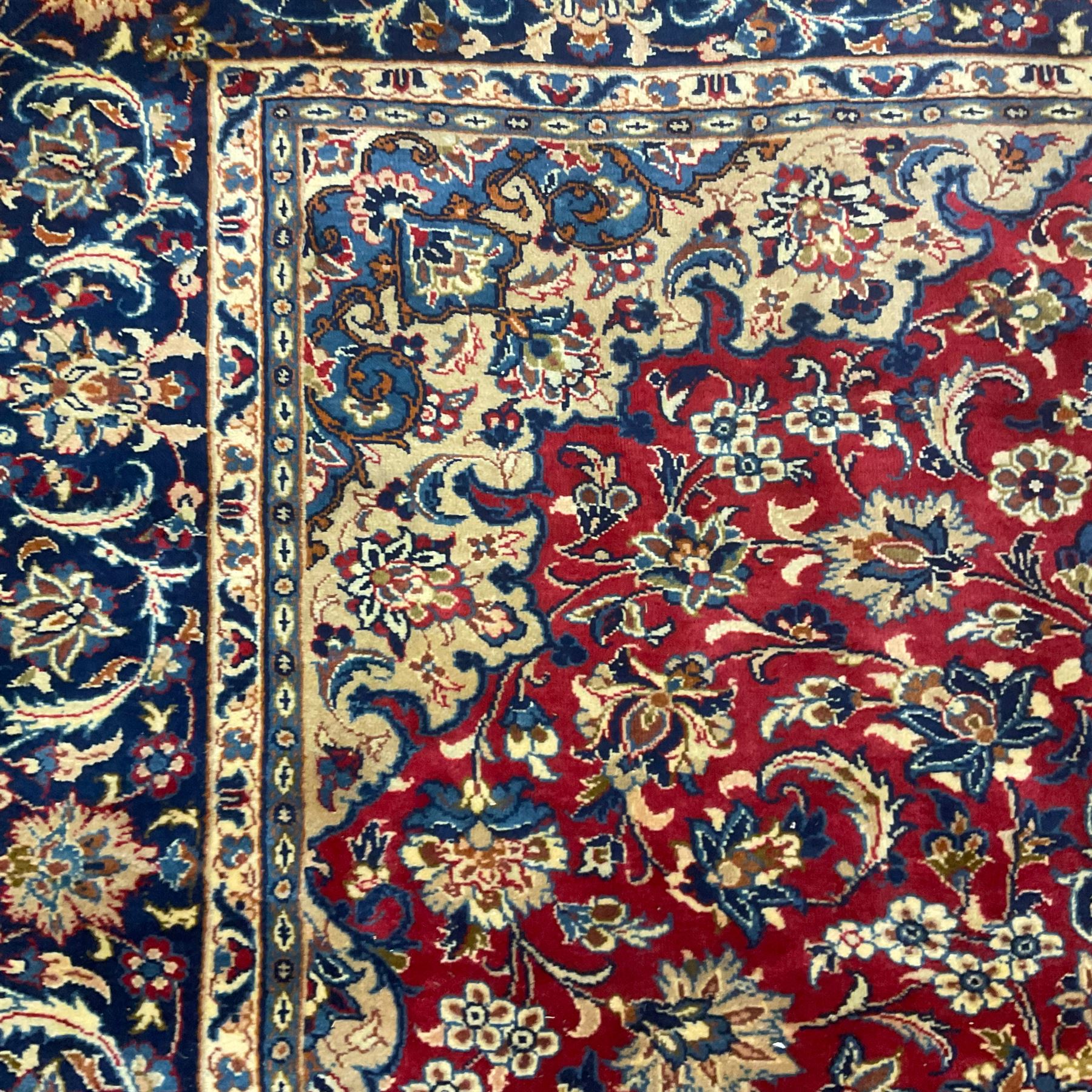 Persian Kashan red ground carpet - Image 8 of 8