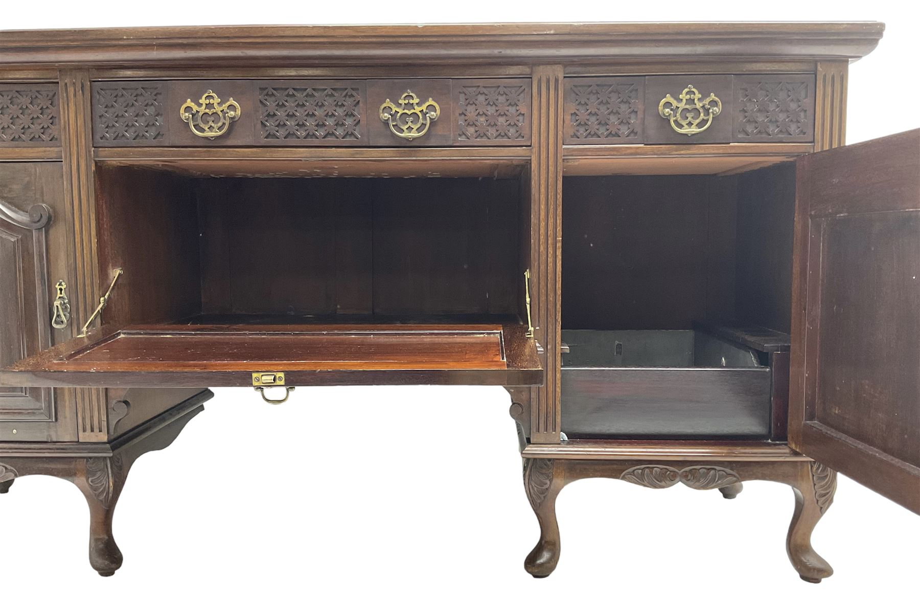 Late Victorian walnut sideboard - Image 9 of 9