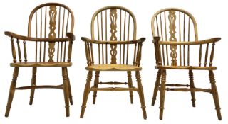 Near set of three 20th century pine Windsor chairs