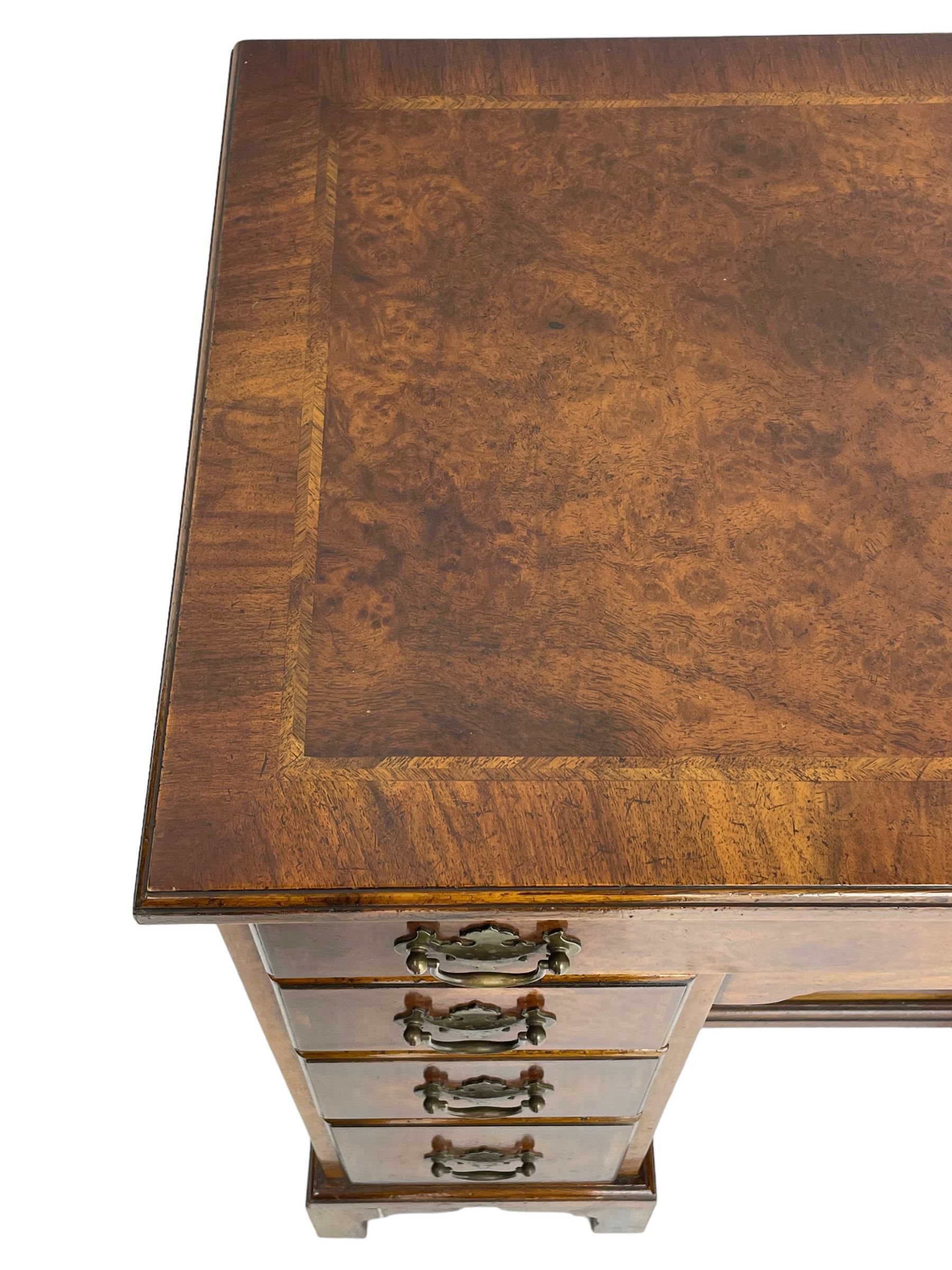 Georgian design figured walnut knee-hole desk - Image 6 of 9