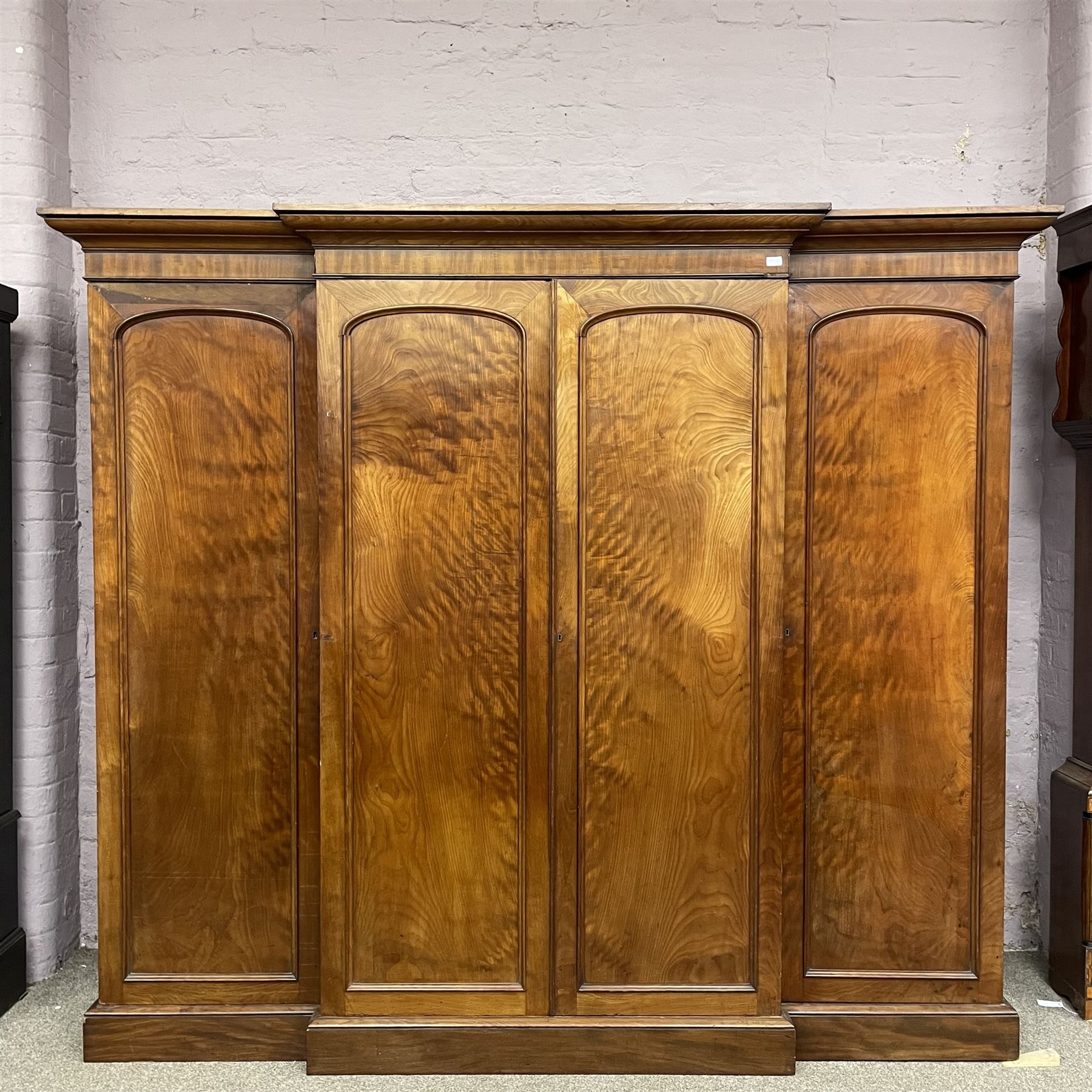 19th century figured mahogany quadruple breakfront press wardrobe - Image 7 of 16