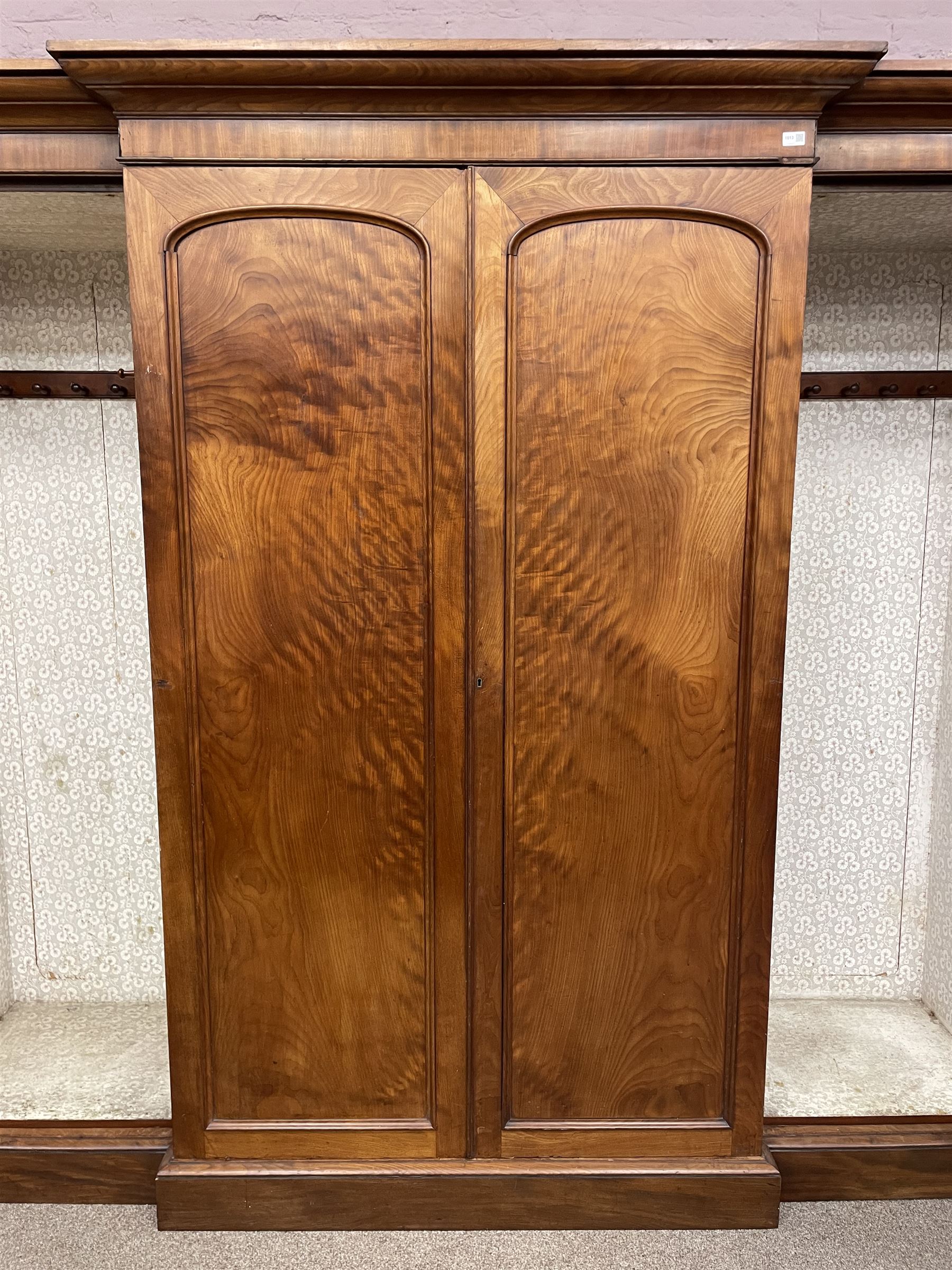 19th century figured mahogany quadruple breakfront press wardrobe - Image 15 of 16