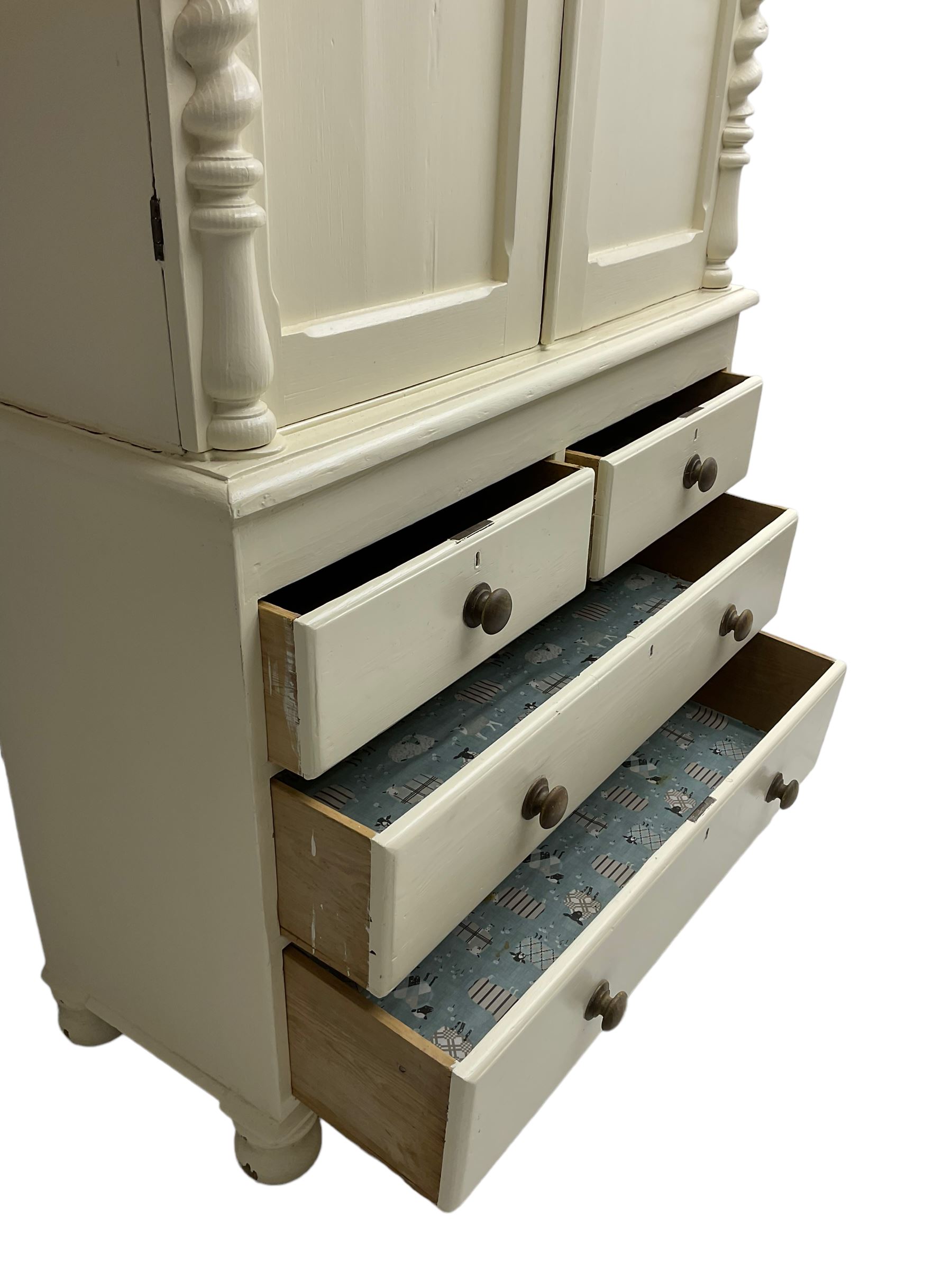 Victorian cream painted pine cupboard-on-chest or housekeeper's cupboard - Image 5 of 7