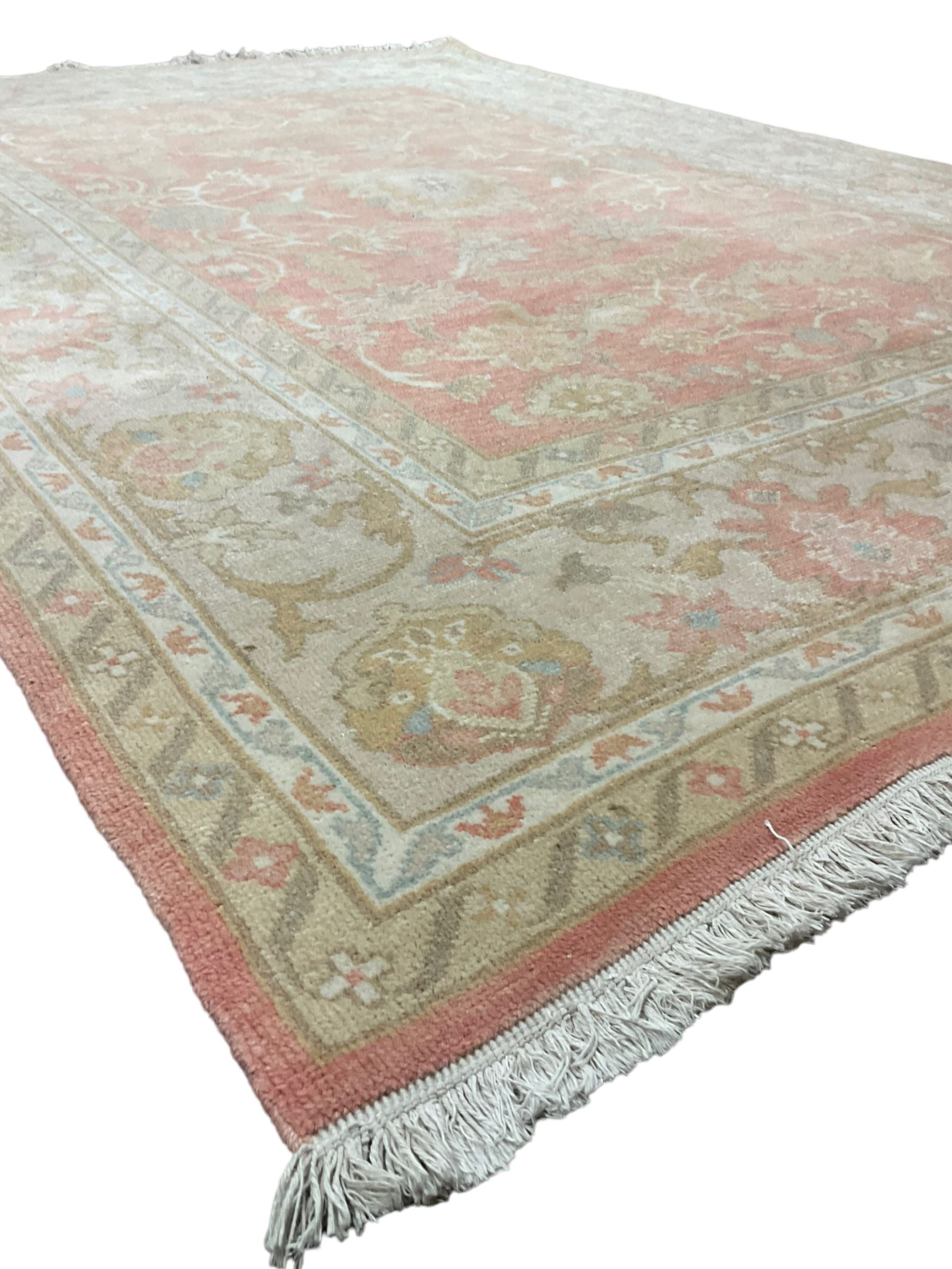 Persian Zeigler design rug - Image 3 of 5