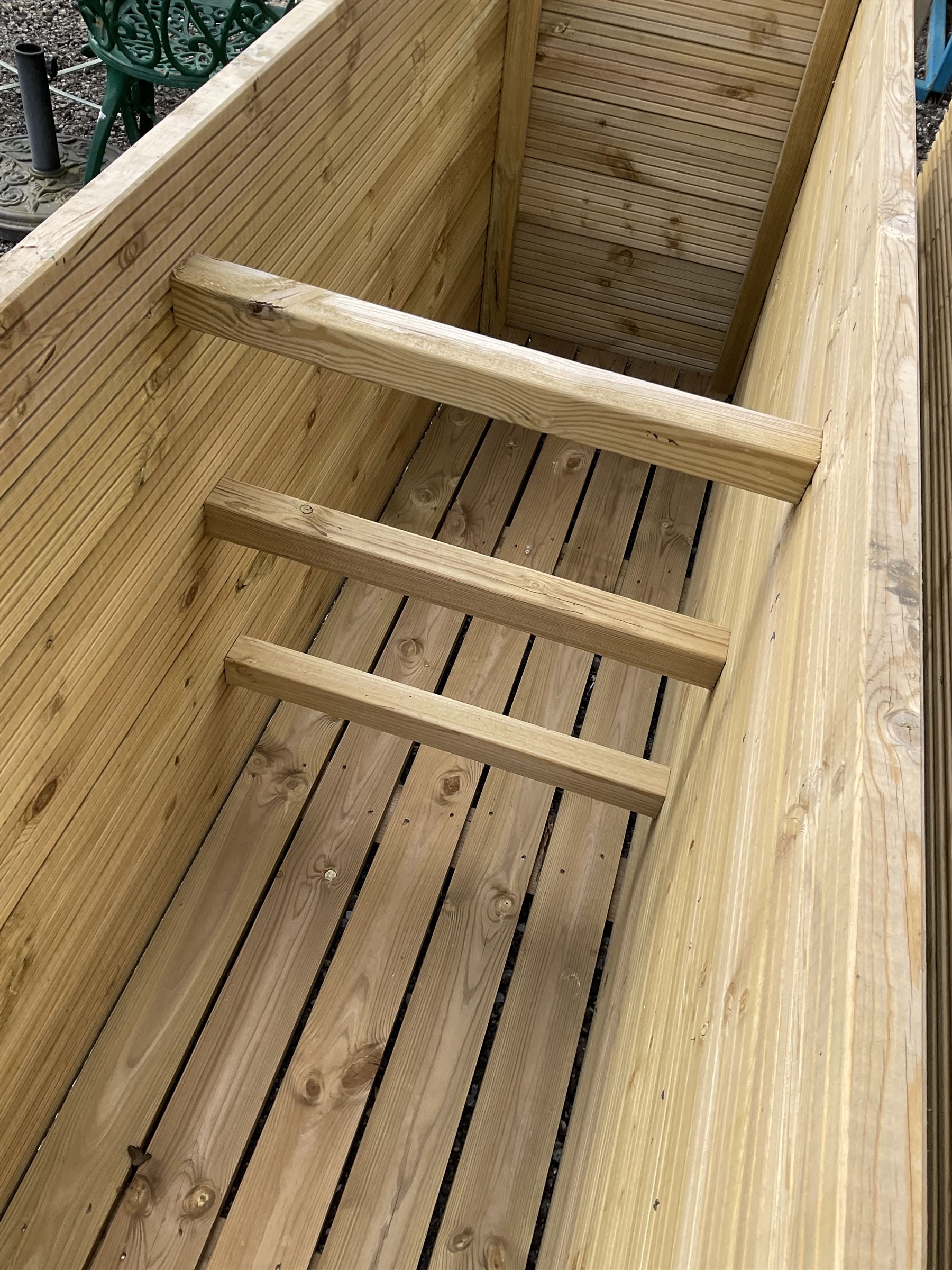 Large Ruby rectangular tantalised timber planters - Image 9 of 10