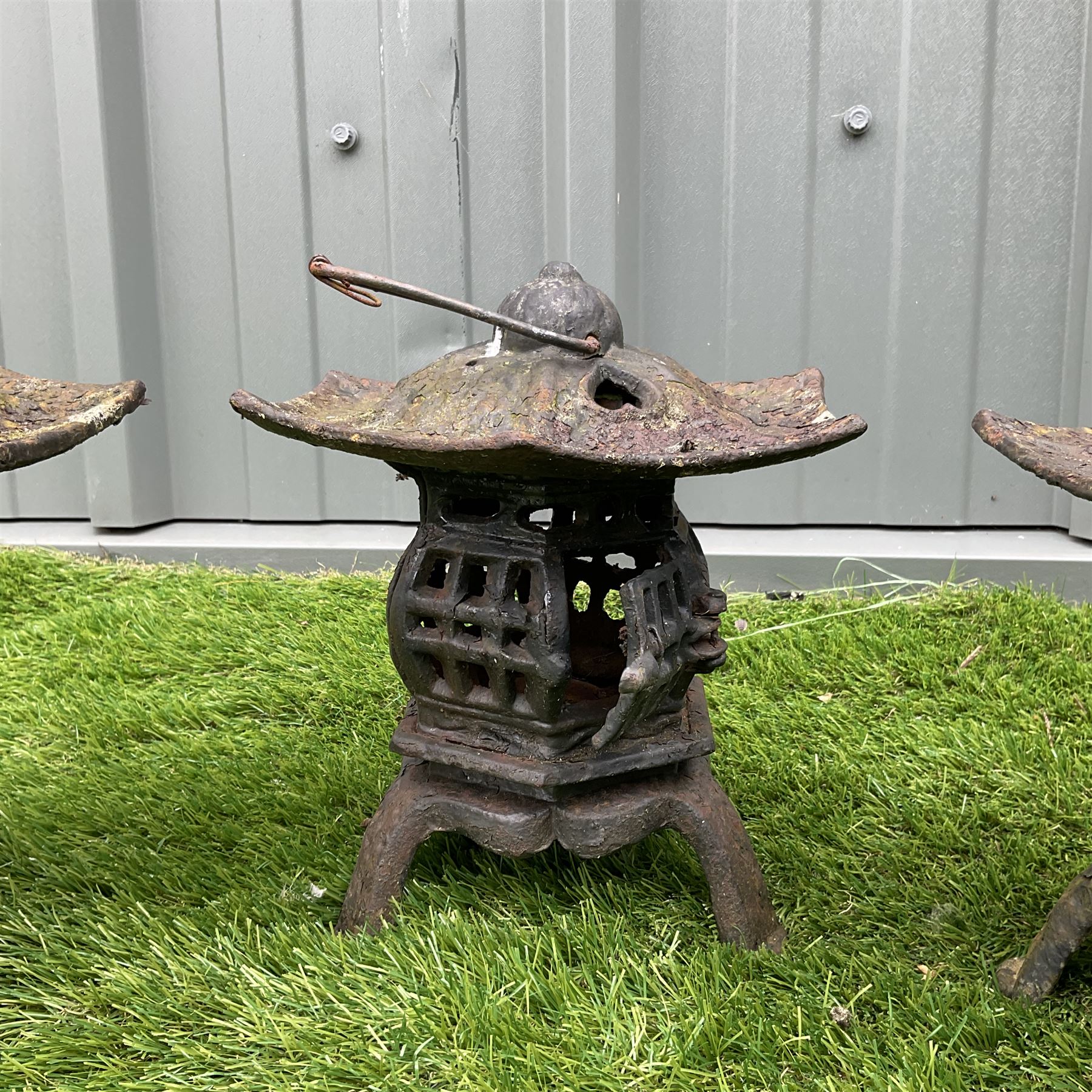 Three cast iron garden lanterns - Image 2 of 5