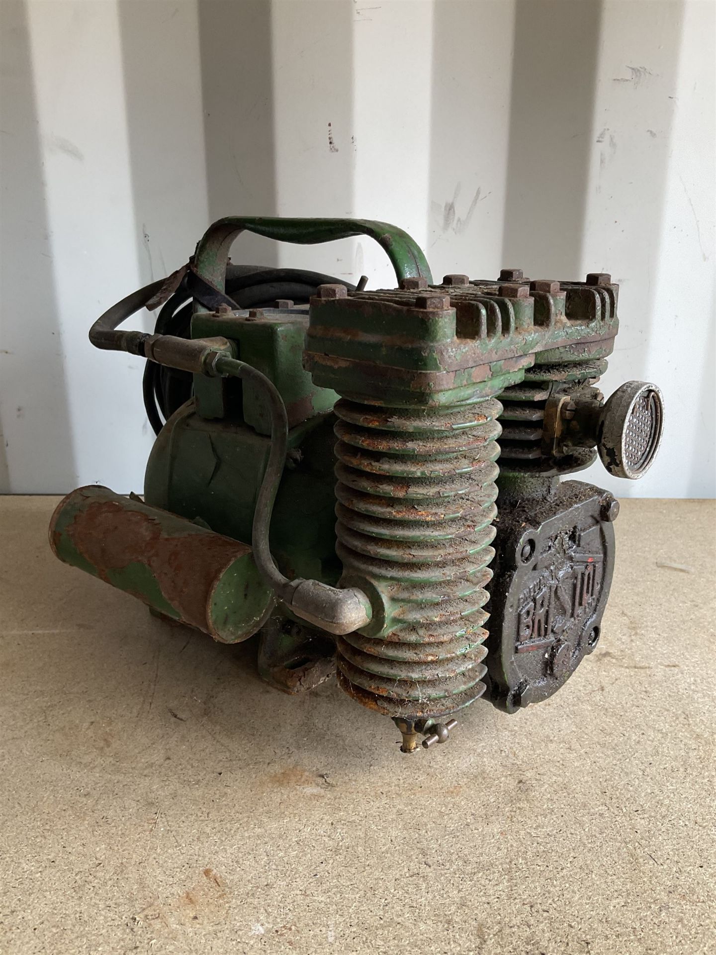 Vintage Bristol Pneumatic Tools air compressor - Image 5 of 5