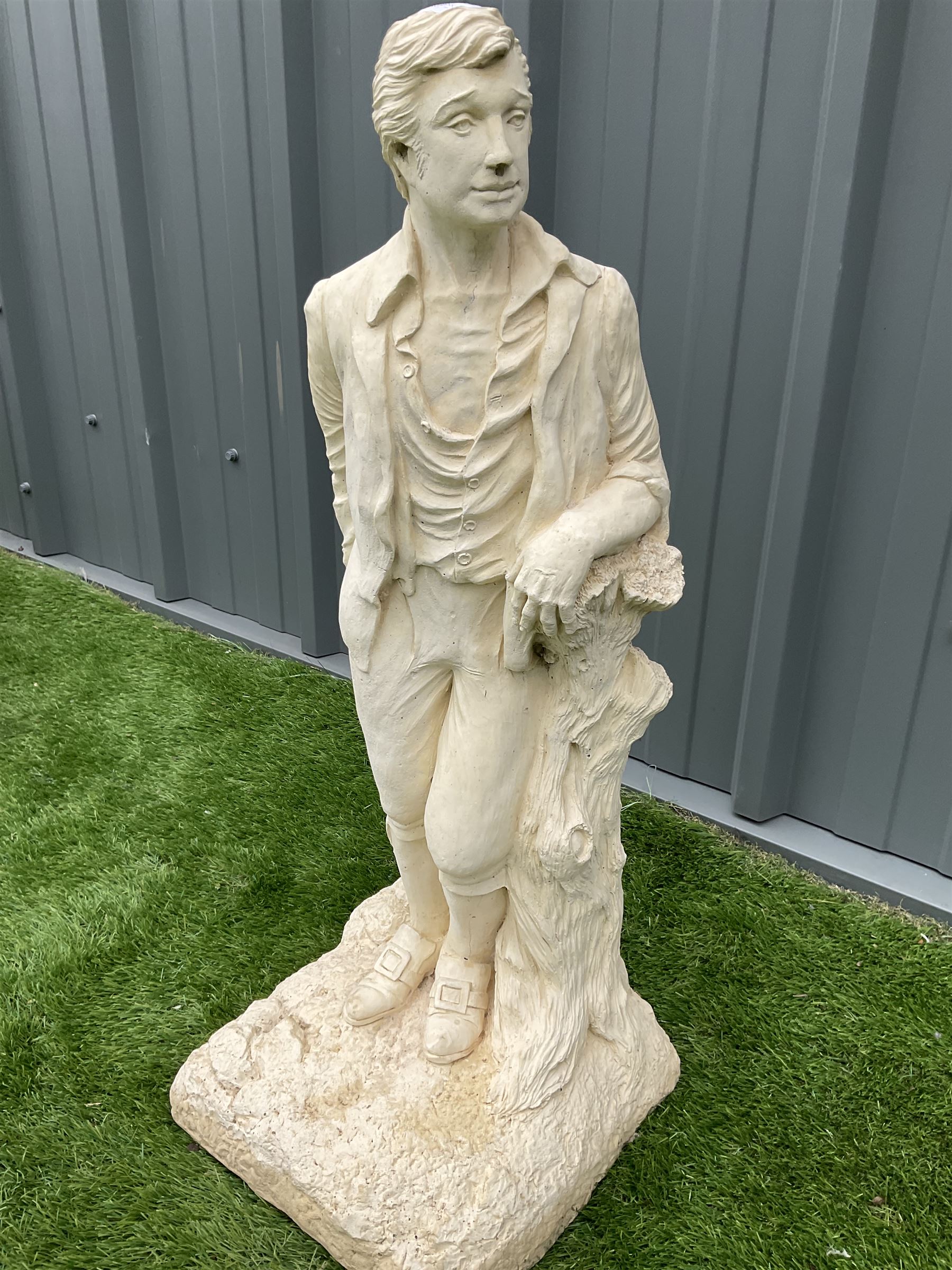 Cast stone gentleman figure - Image 2 of 3