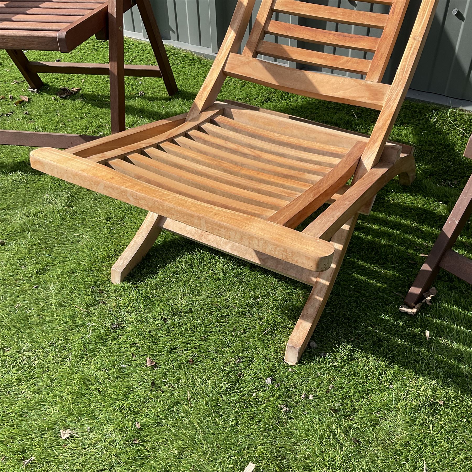 Two teak folding garden armchairs and folding lounger - Image 4 of 4