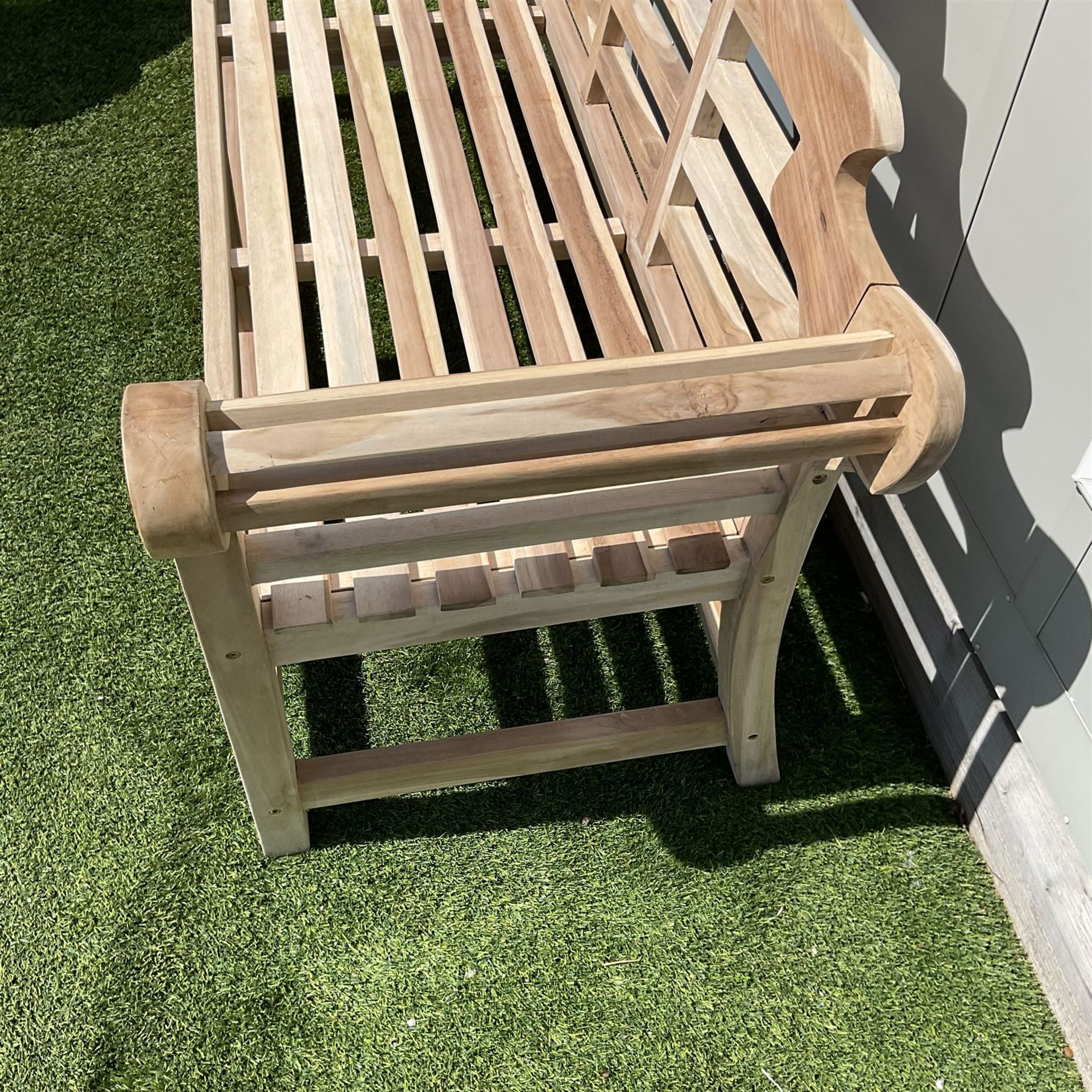 Lutyens style solid teak garden bench - Image 2 of 3