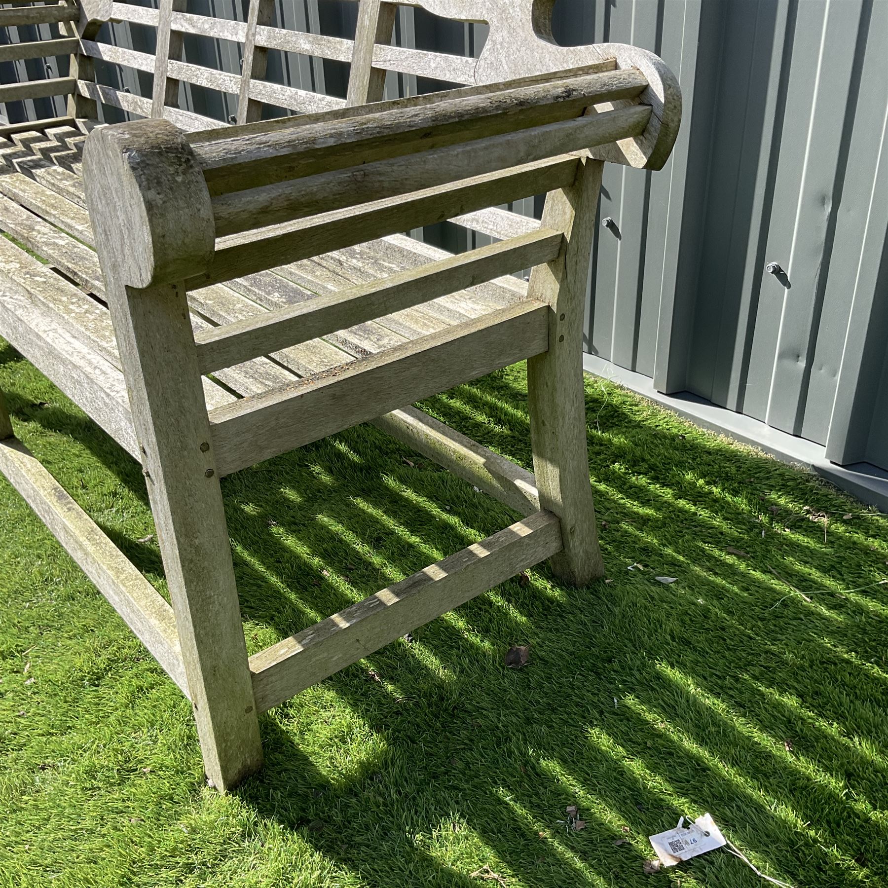 Teak Lutyens style garden bench - Image 6 of 6