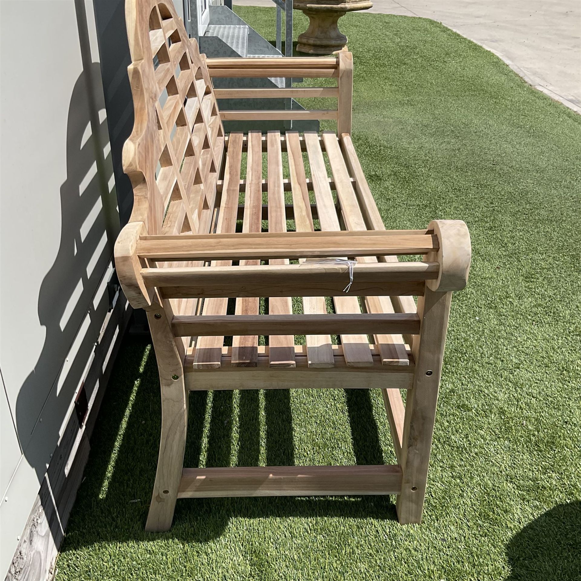 Lutyens style solid teak garden bench - Image 3 of 3