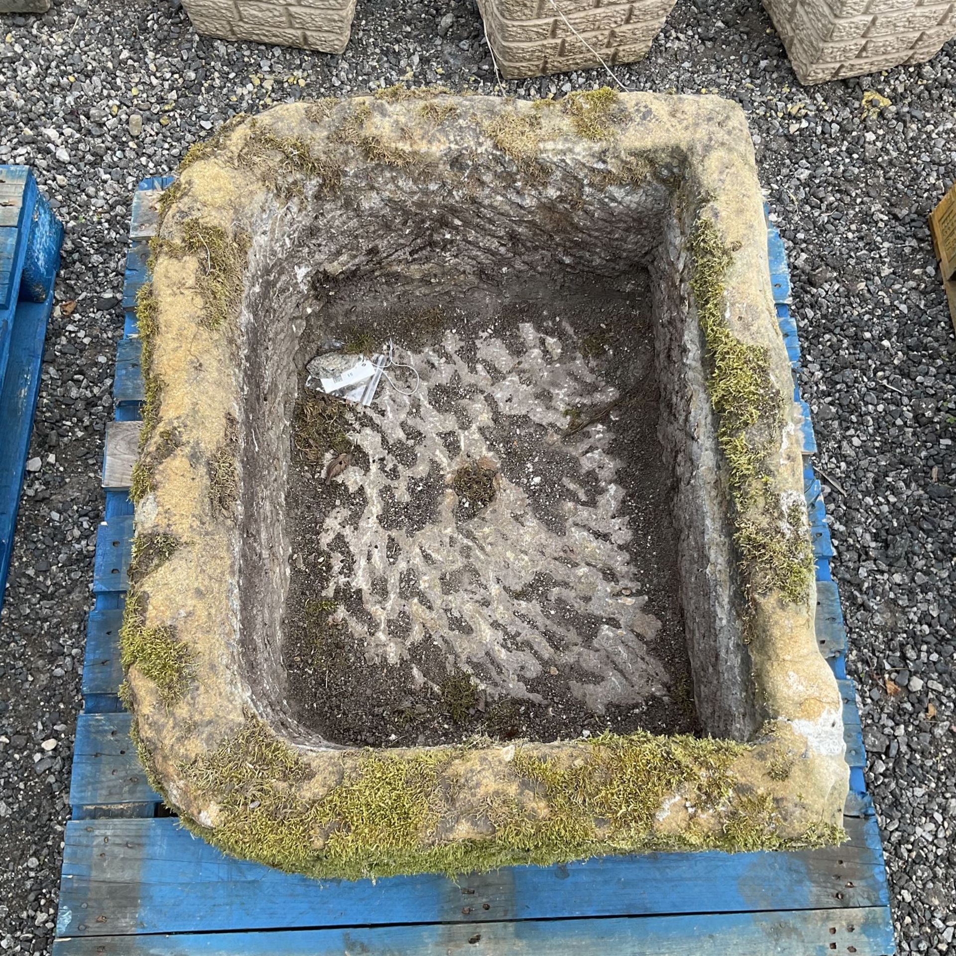 19th century deep D shaped trough - Image 2 of 4