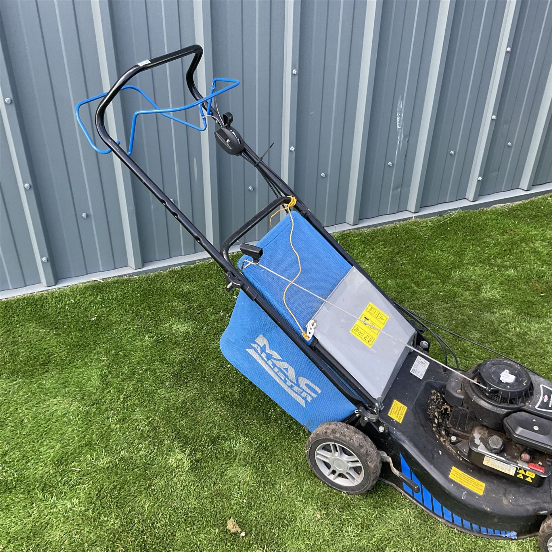 MacAllister MPRM 46SP petrol lawnmower - Image 4 of 4