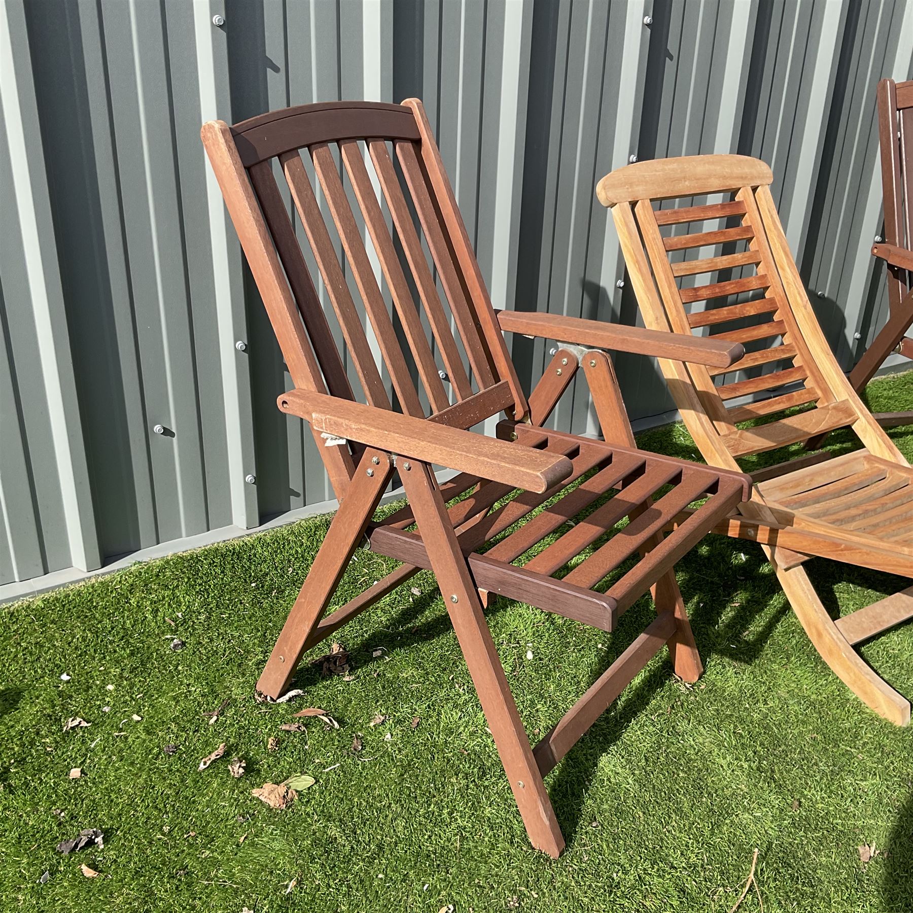 Two teak folding garden armchairs and folding lounger - Image 3 of 4