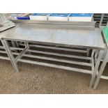 Aluminium framed preparation table with stainless steel top