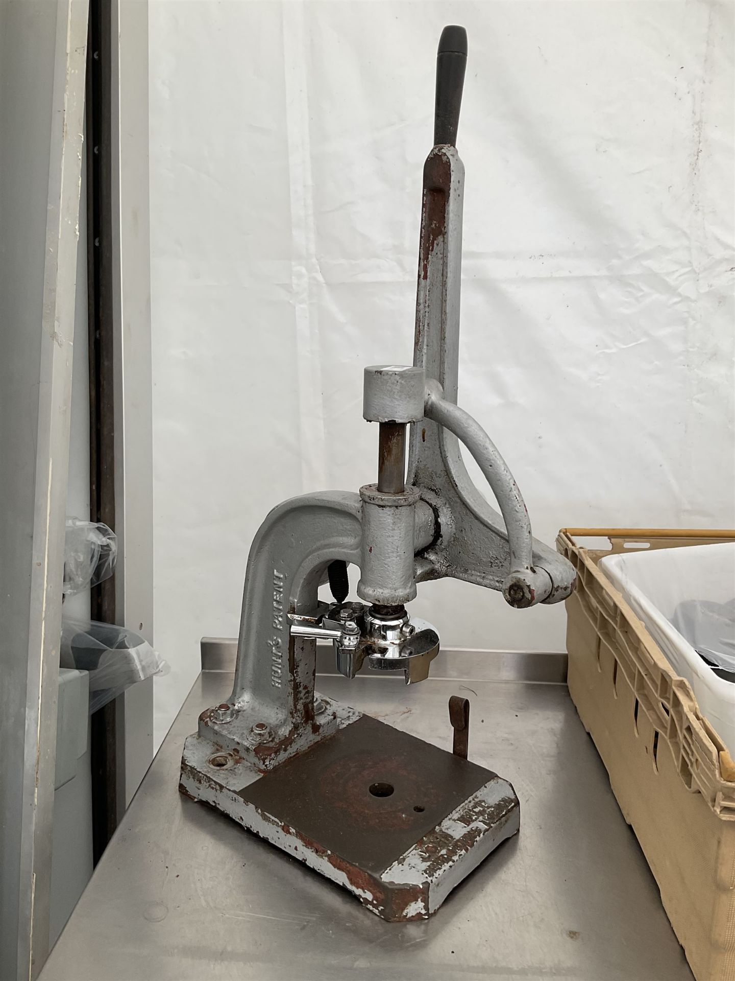 John Hunt Champion Little - cast iron pie press - Image 2 of 4