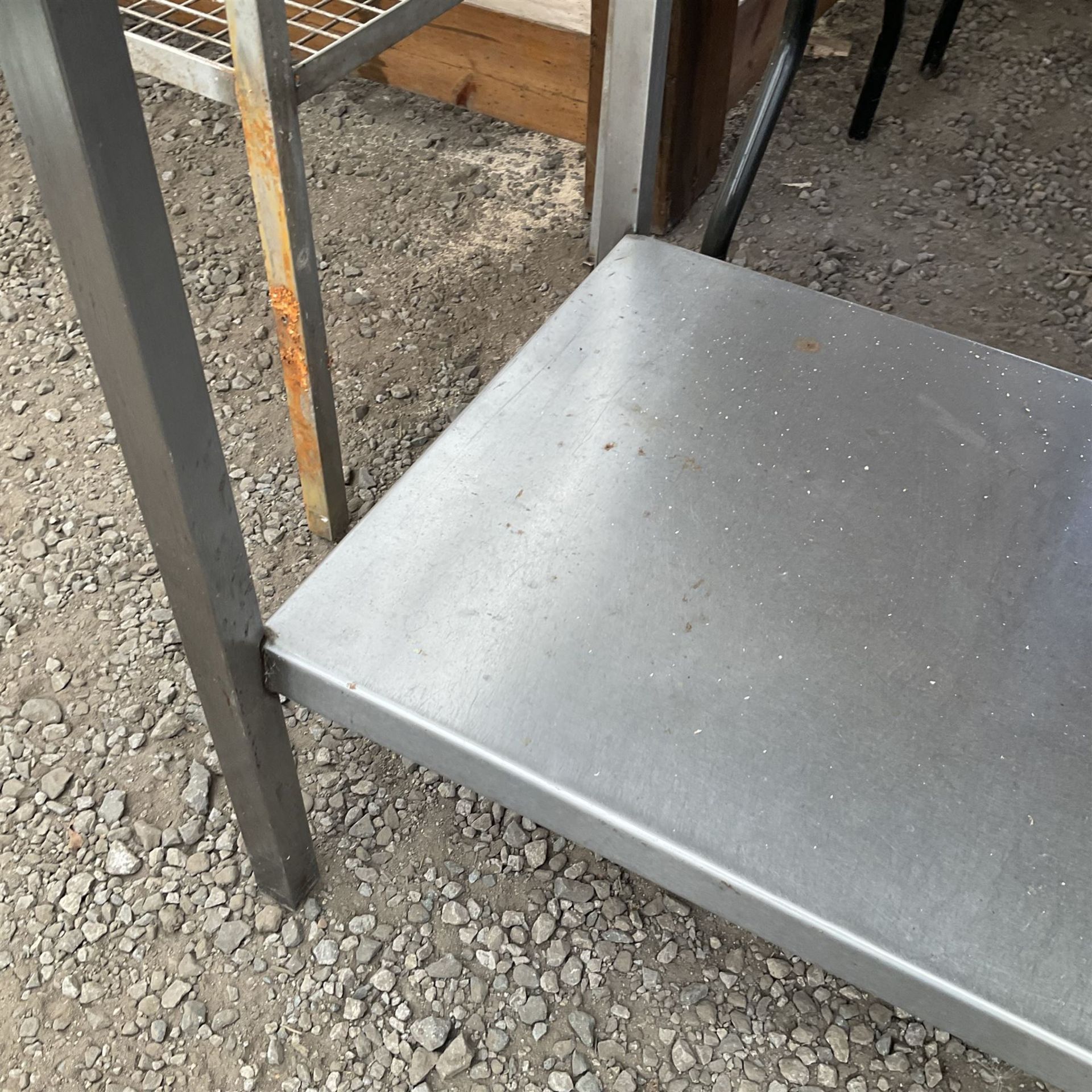 Small commercial stainless steel two tier preparation table - Image 3 of 3