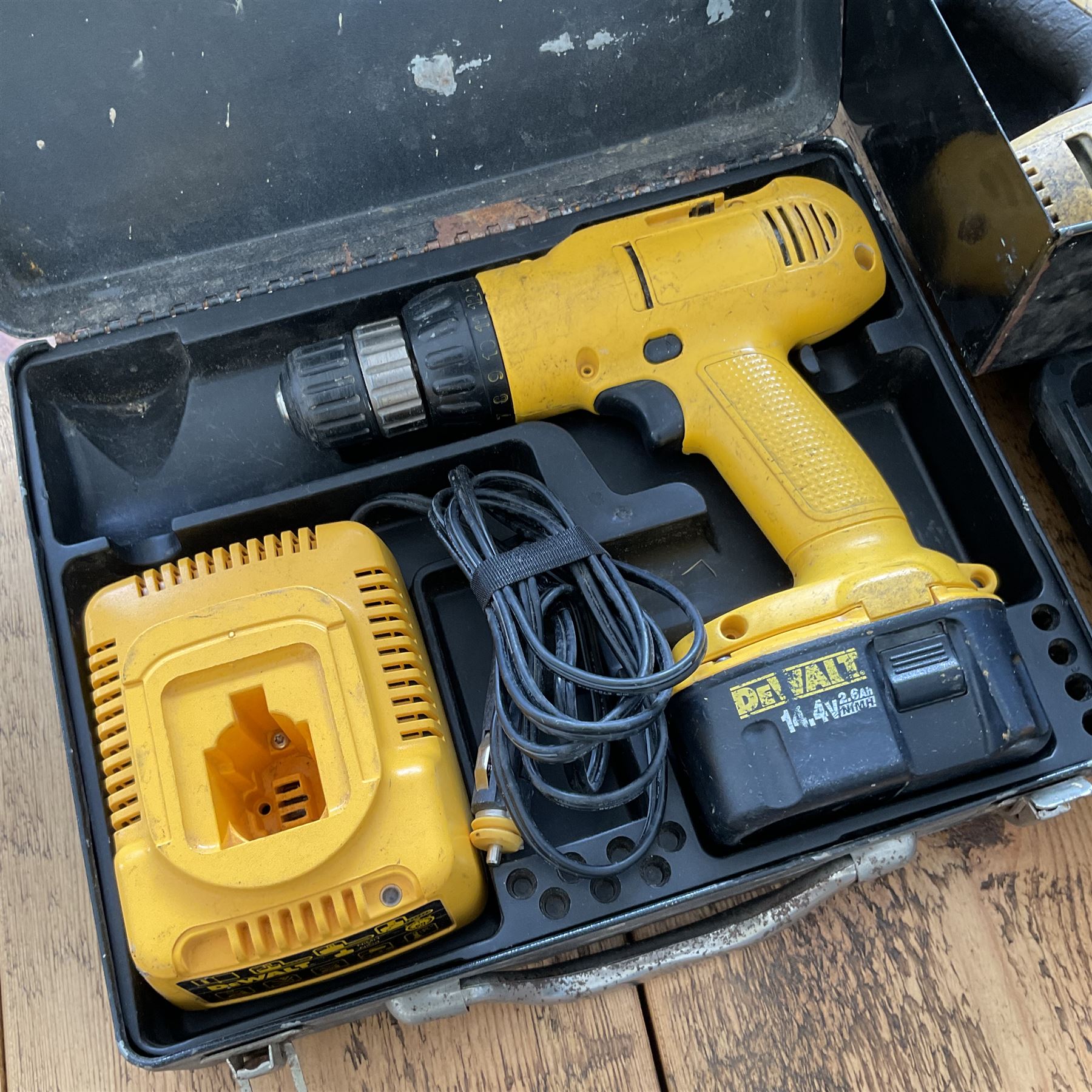 Three DeWalt battery drills with batteries and charger and black and decker corded drill - THIS LOT - Image 3 of 4