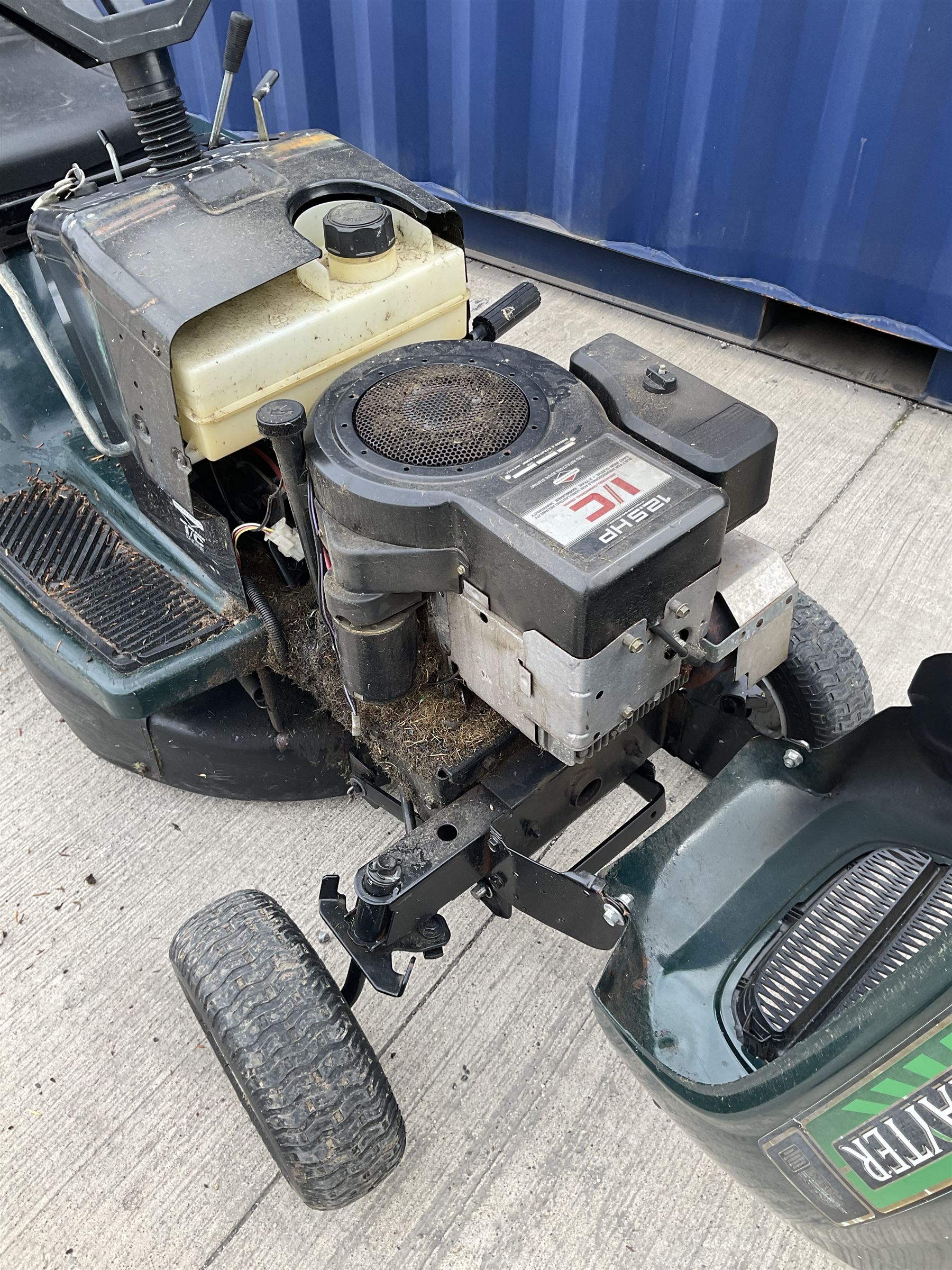 Hayter Heritage 13/30 ride on lawnmower - THIS LOT IS TO BE COLLECTED BY APPOINTMENT FROM DUGGLEBY - Bild 2 aus 6