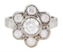 18ct white gold seven stone round brilliant cut diamond daisy flower head cluster ring