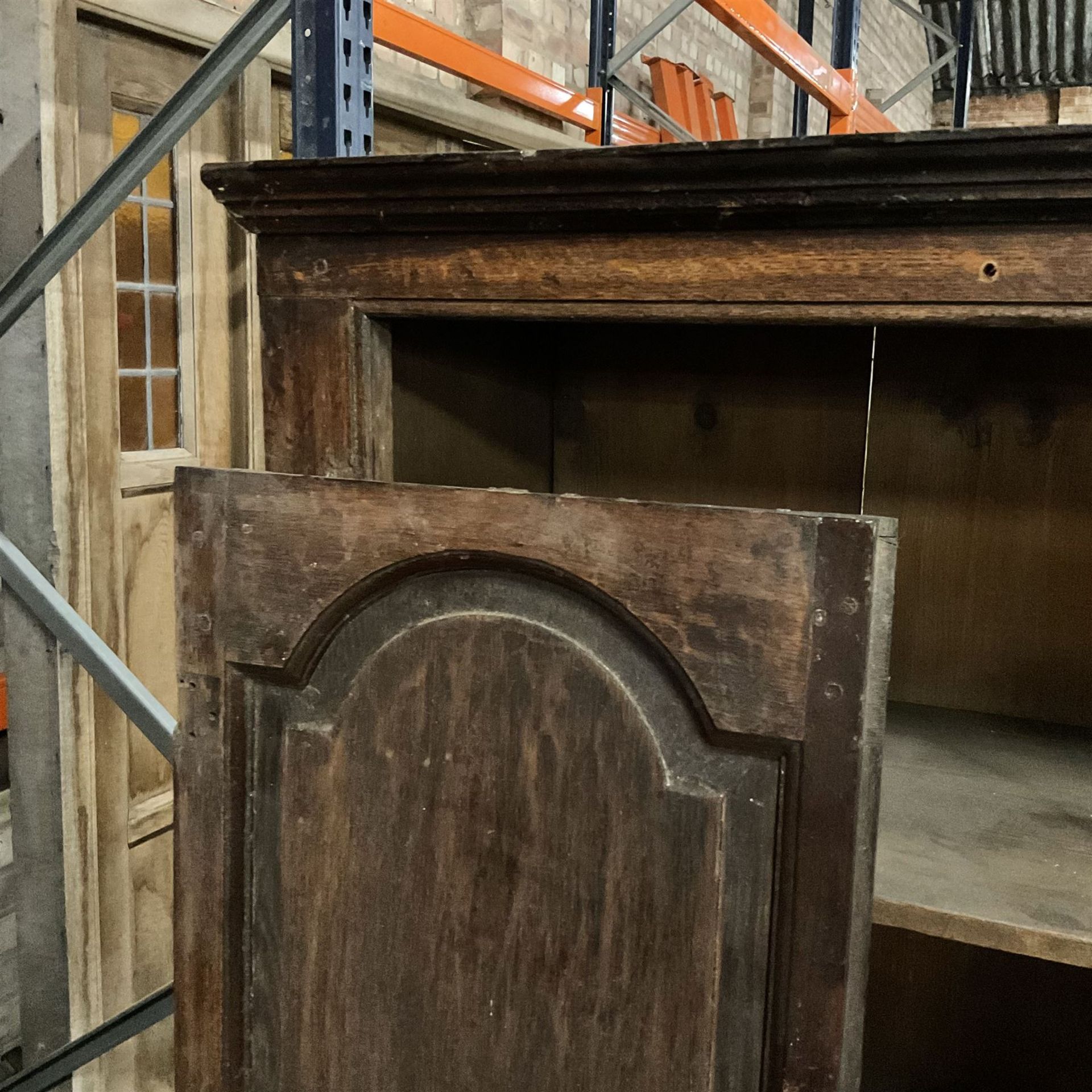 18th century oak cupboard - Image 2 of 7