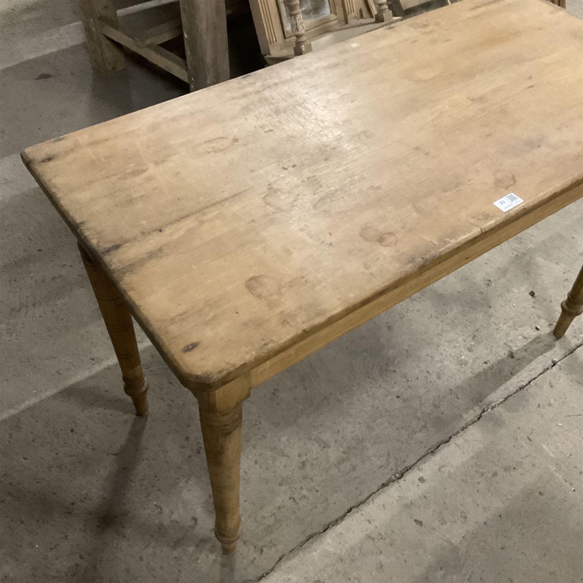 Late 19th century pine side table - Image 3 of 5