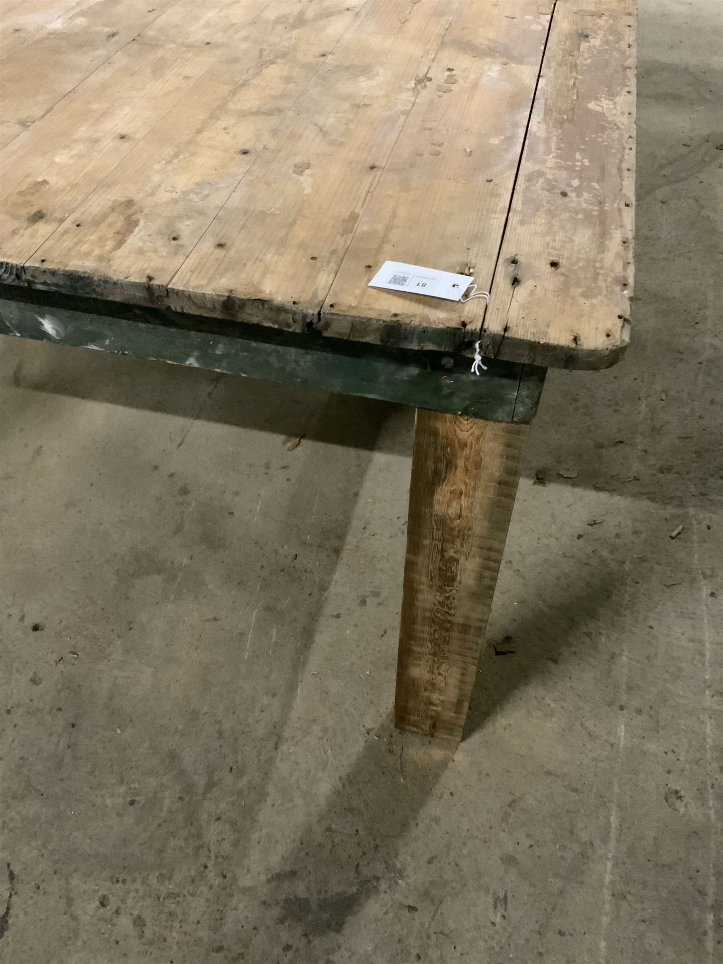 Large 19th century industrial pine table - Image 4 of 4