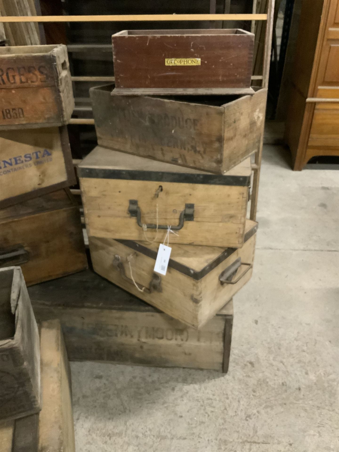 Ten vintage wooden boxes - Bild 4 aus 5