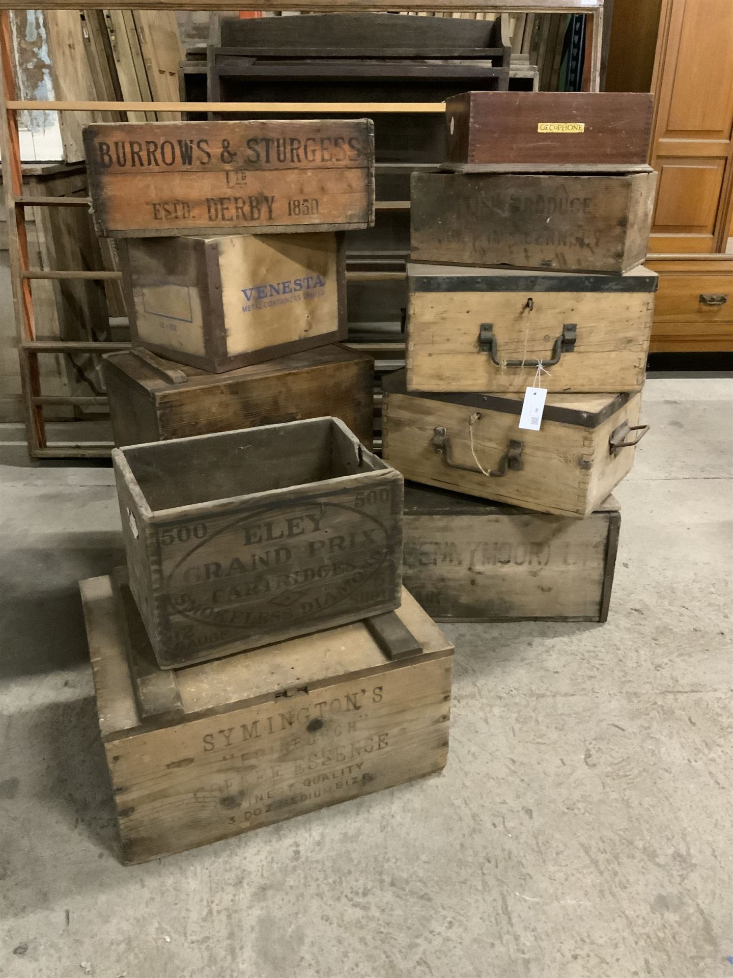 Ten vintage wooden boxes - Bild 2 aus 5