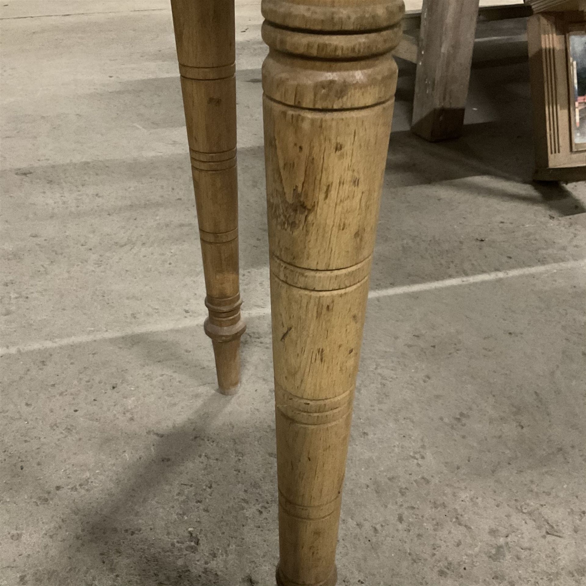 Late 19th century pine side table - Image 5 of 5