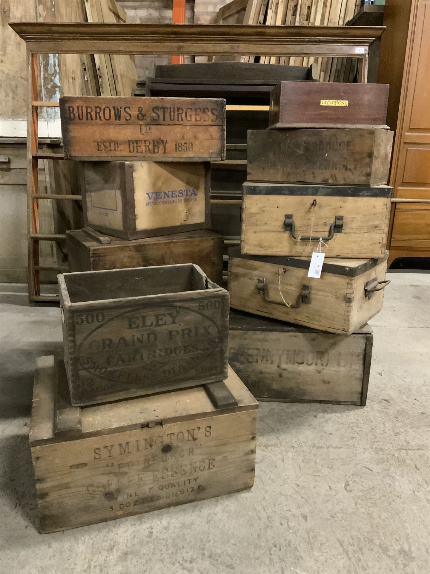 Ten vintage wooden boxes - Bild 3 aus 5