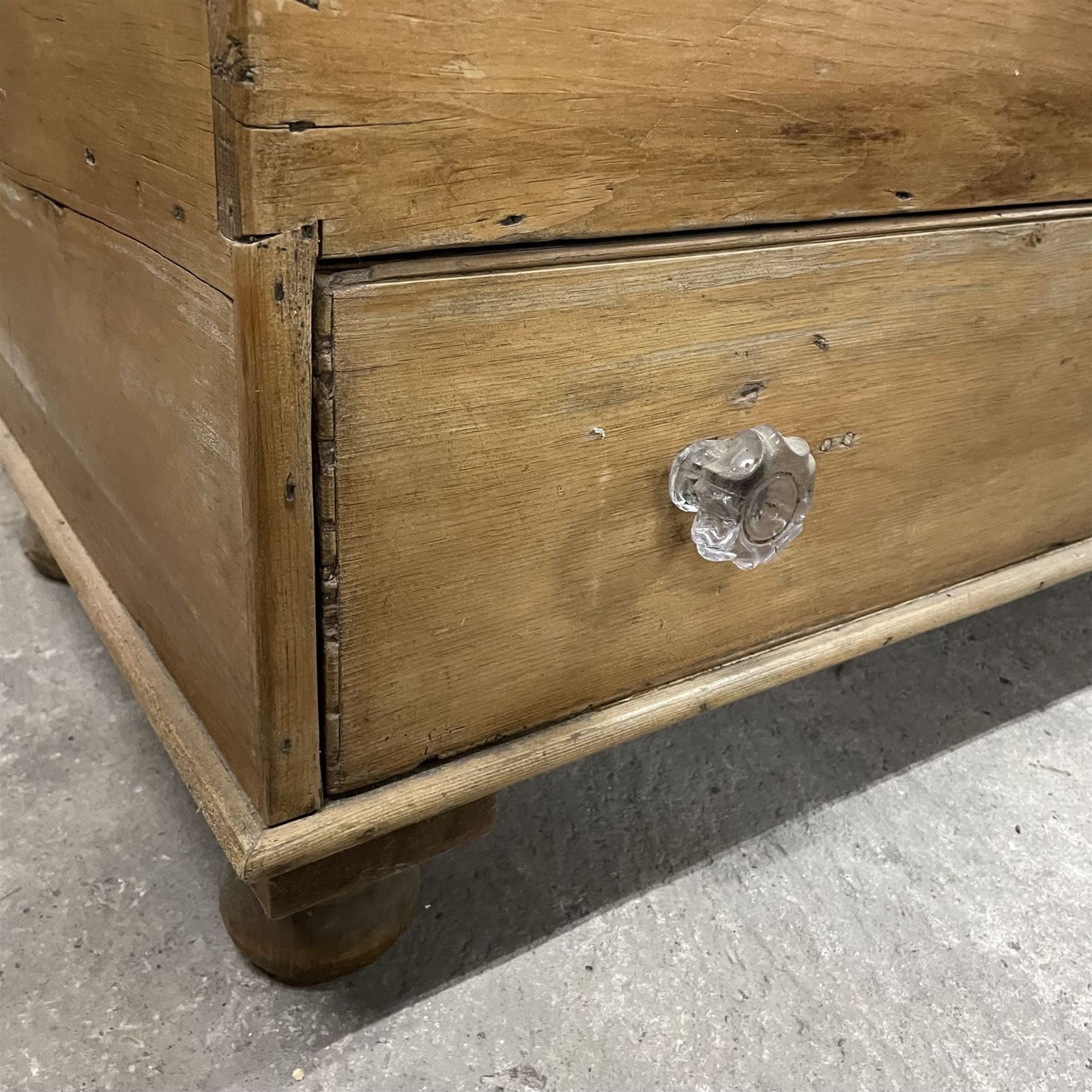 Victorian pine mule chest - Image 6 of 6