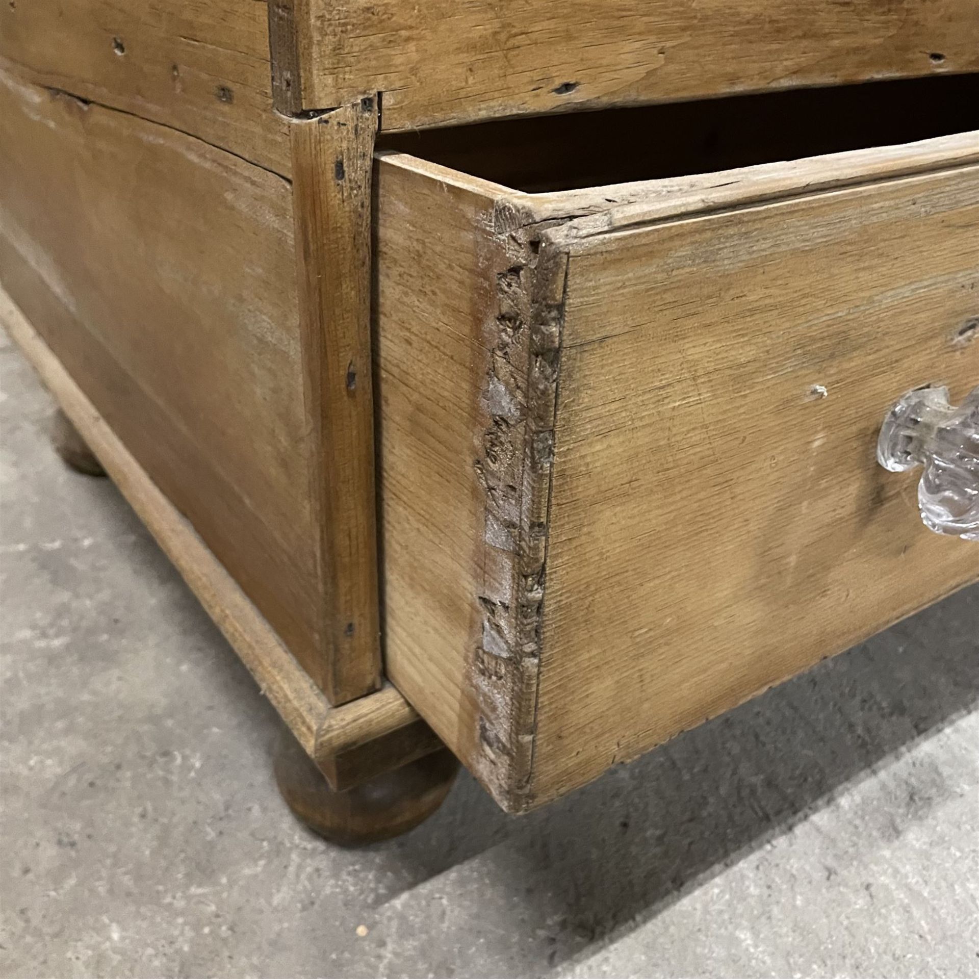 Victorian pine mule chest - Image 5 of 6