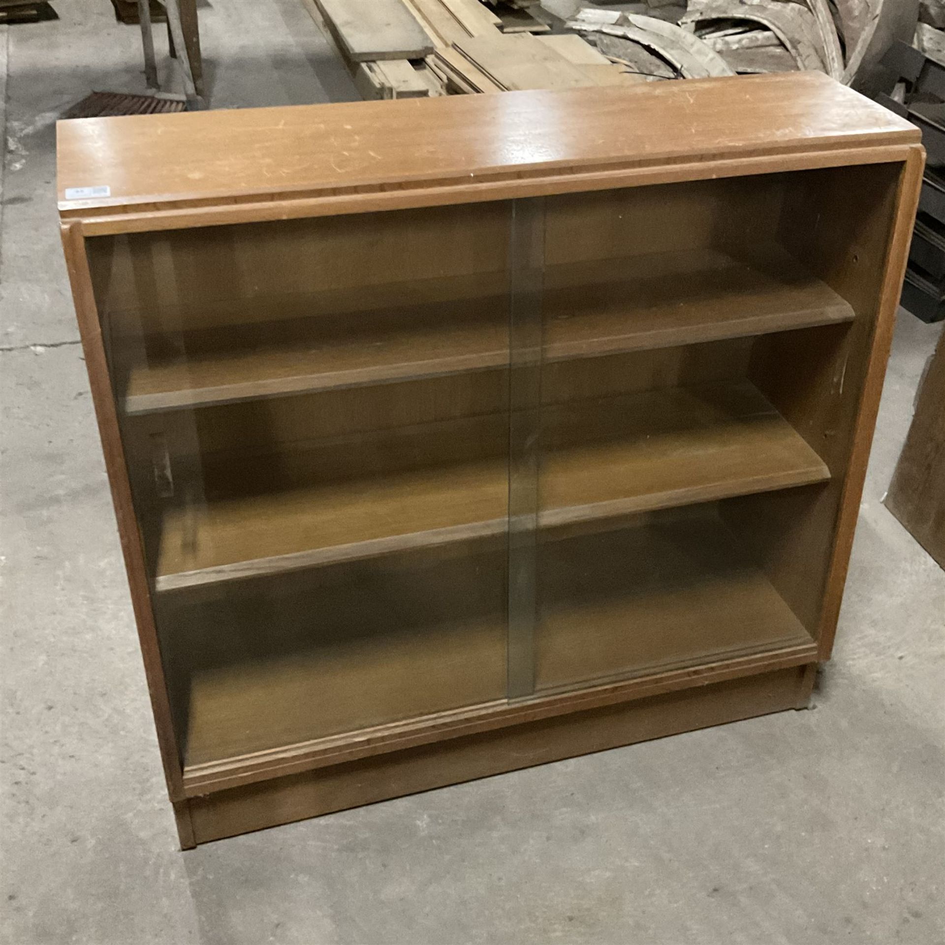 Mid-20th century oak library bookcase - Image 4 of 4