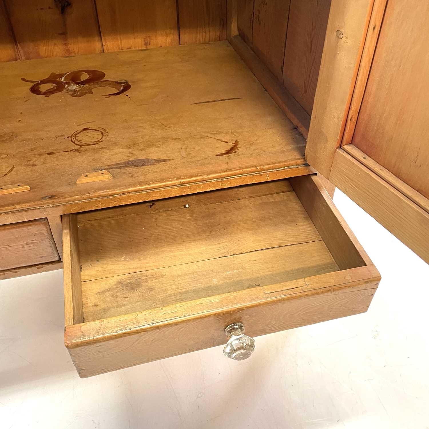 A Victorian small pine kitchen dresser. - Image 3 of 7