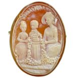 A modern 9ct hallmarked gold mounted shell cameo brooch.