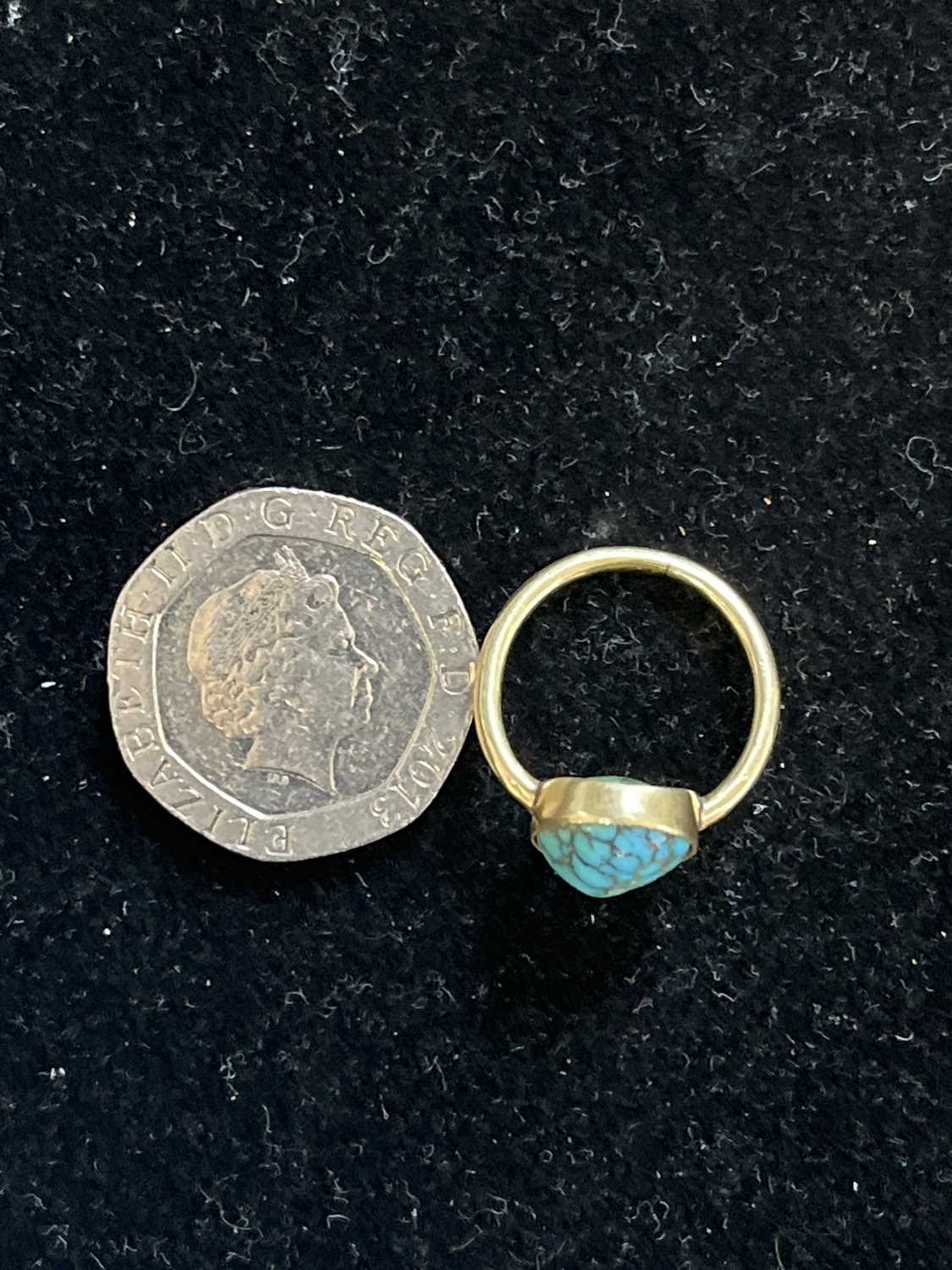 A 19th century high purity gold turquoise set small ring. - Image 4 of 4