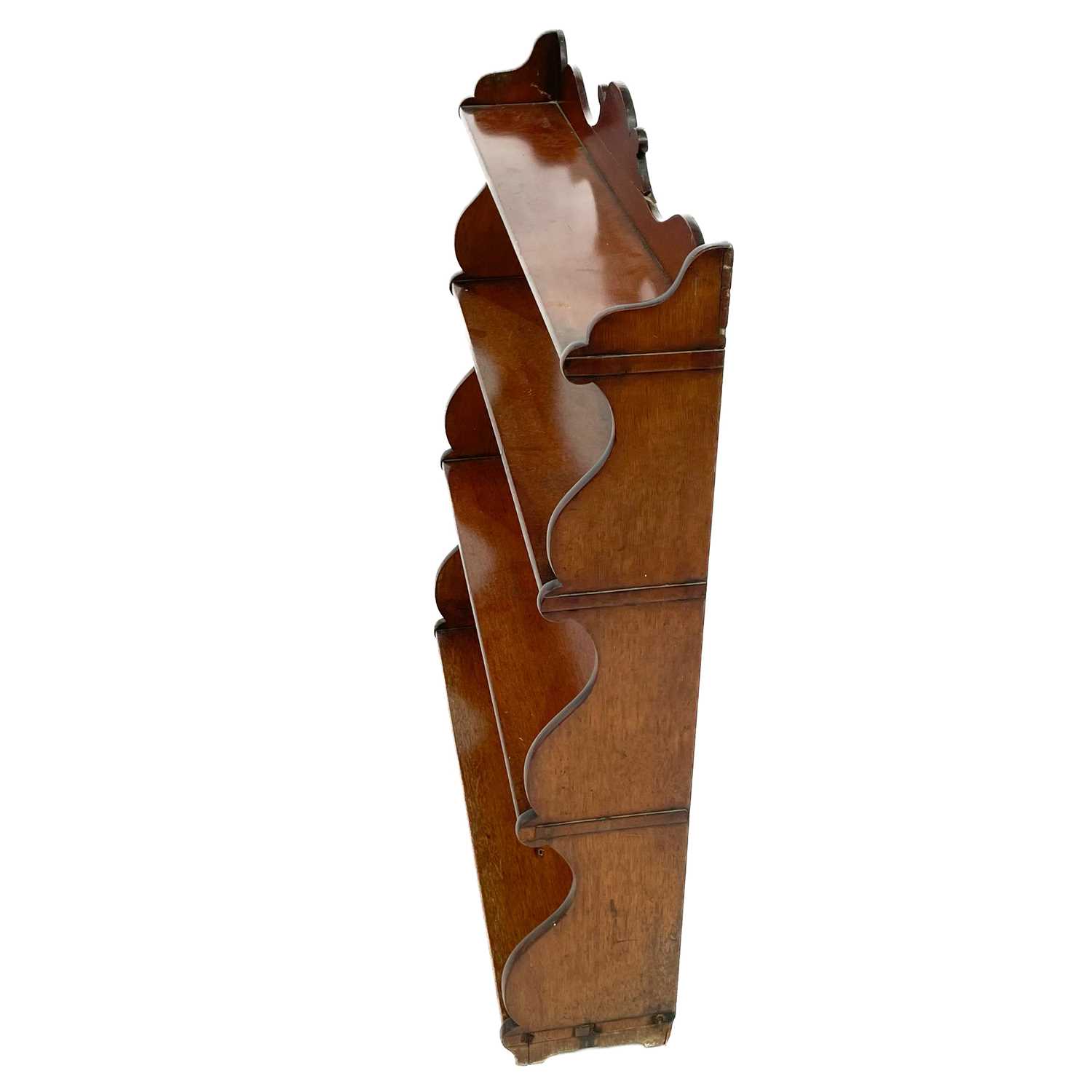 A mahogany hanging shelf rack. - Image 4 of 6