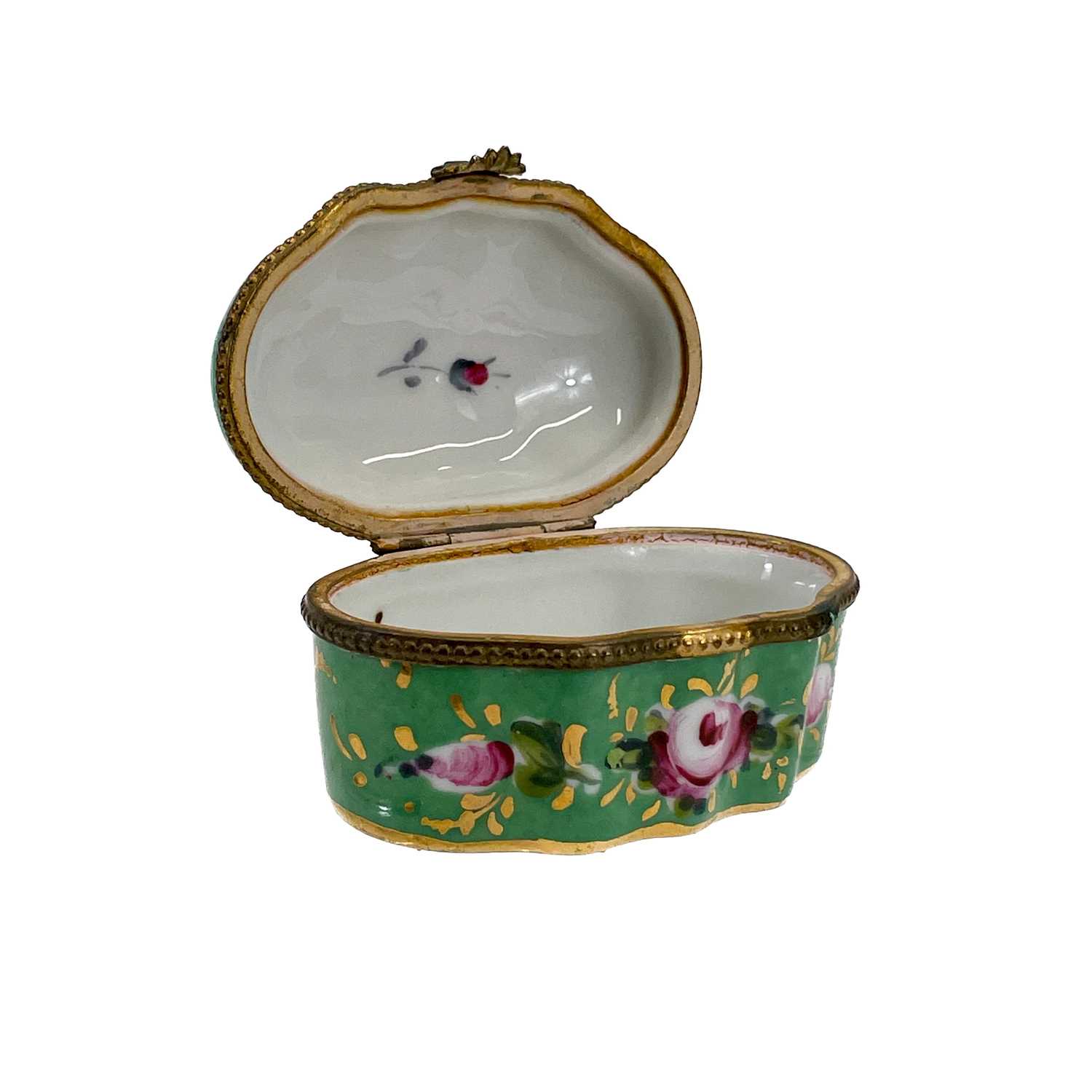 A French Limoges porcelain patch/pill box. - Image 12 of 12