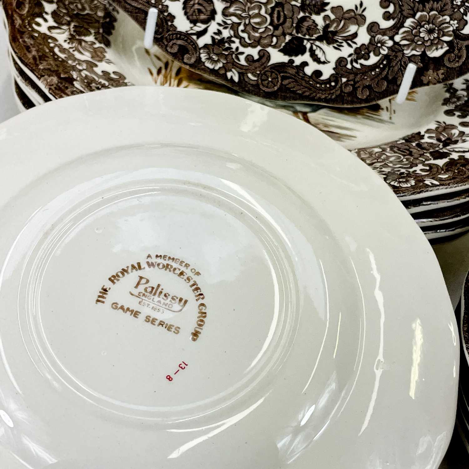 Worcester Palissy Service and an associated meat platter. - Image 18 of 24