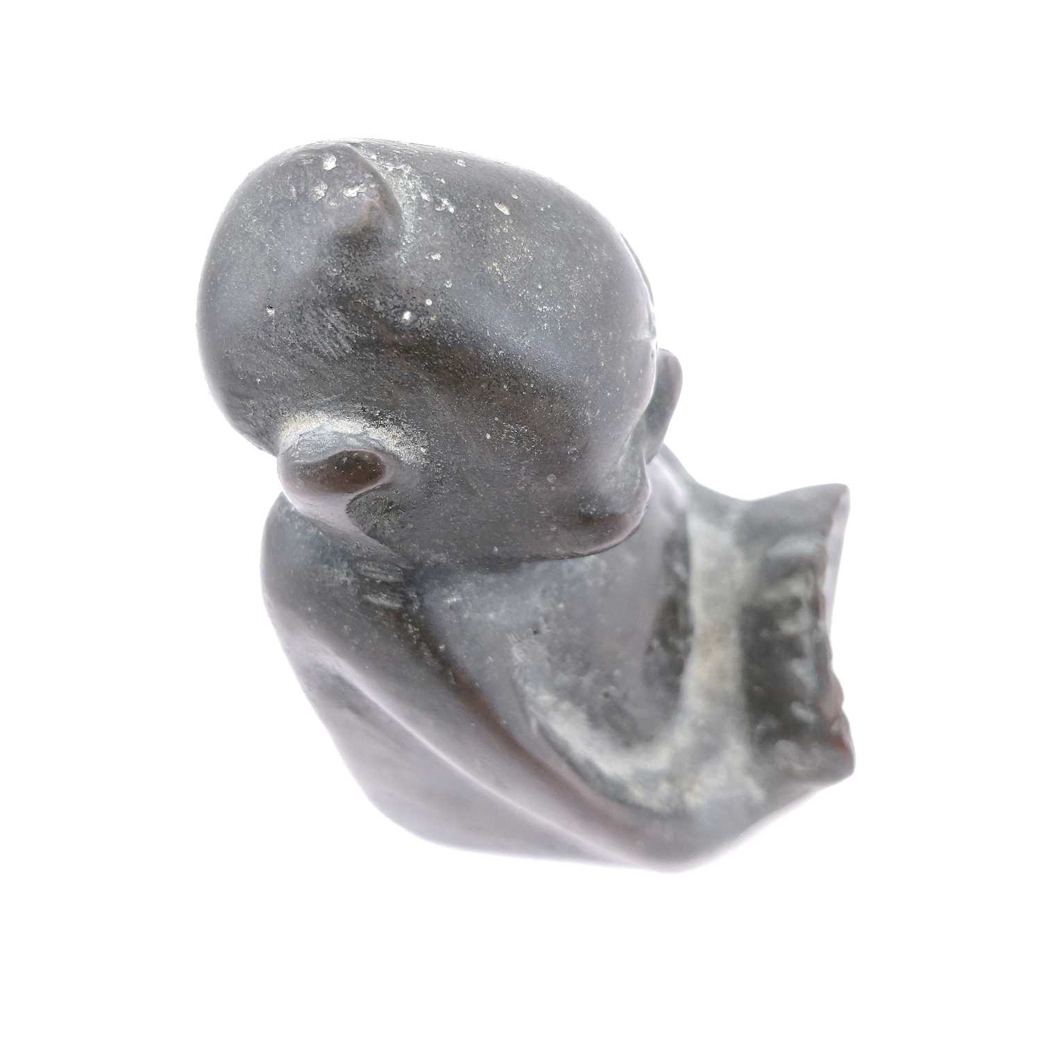 A Chinese bronze figure of a seated baby, 19th century. - Image 3 of 7