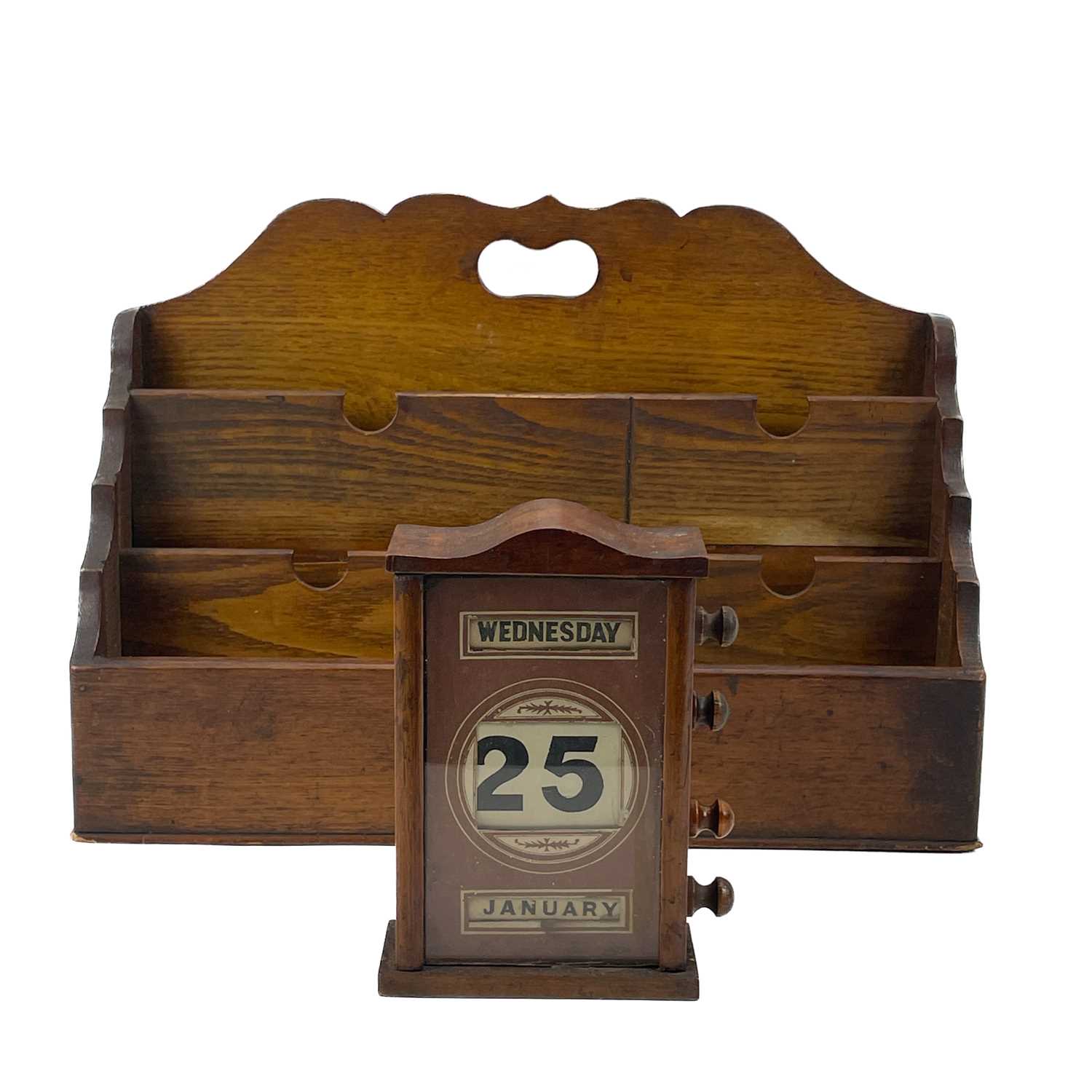 An early 20th century desk calendar. - Image 2 of 11