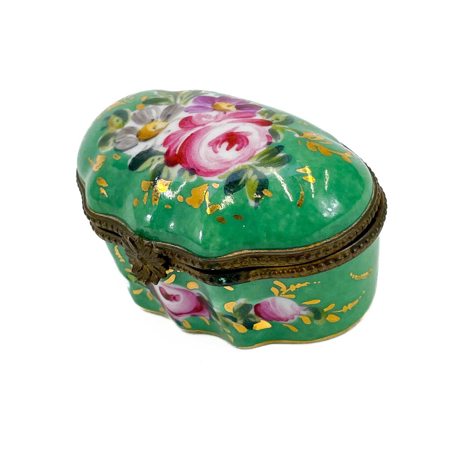 A French Limoges porcelain patch/pill box. - Image 3 of 12