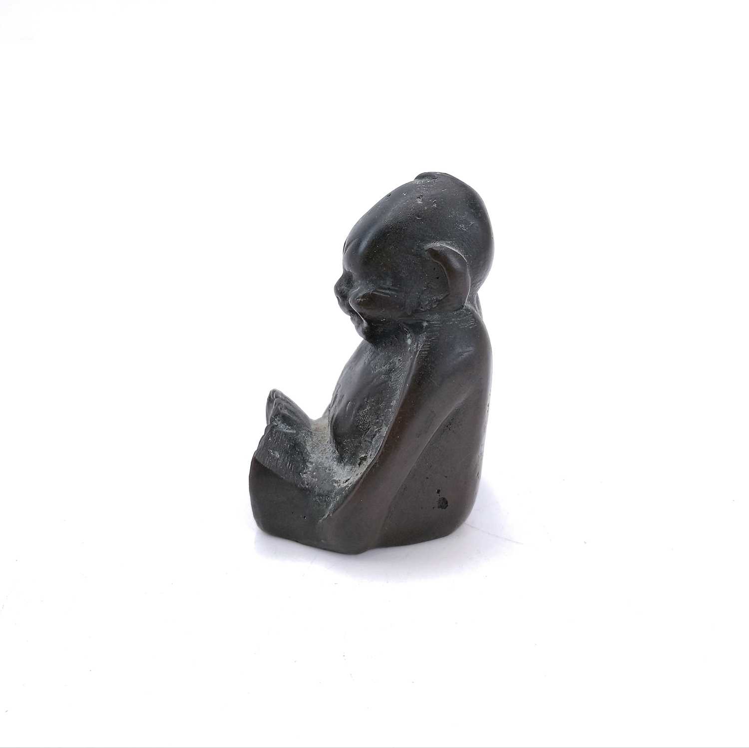 A Chinese bronze figure of a seated baby, 19th century. - Image 5 of 7
