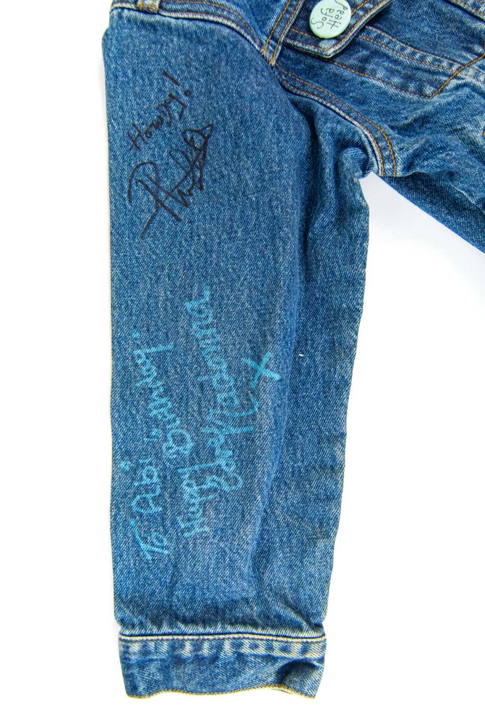 An extensively signed 'Hard Rock Cafe' Las Vegas, denim jacket. - Image 4 of 14