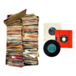 Rock 'n' Roll/Rockabilly/Pop/Jazz/Easy Listening. A large collection of 7" singles.