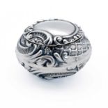An Edwardian silver small circular pill box.